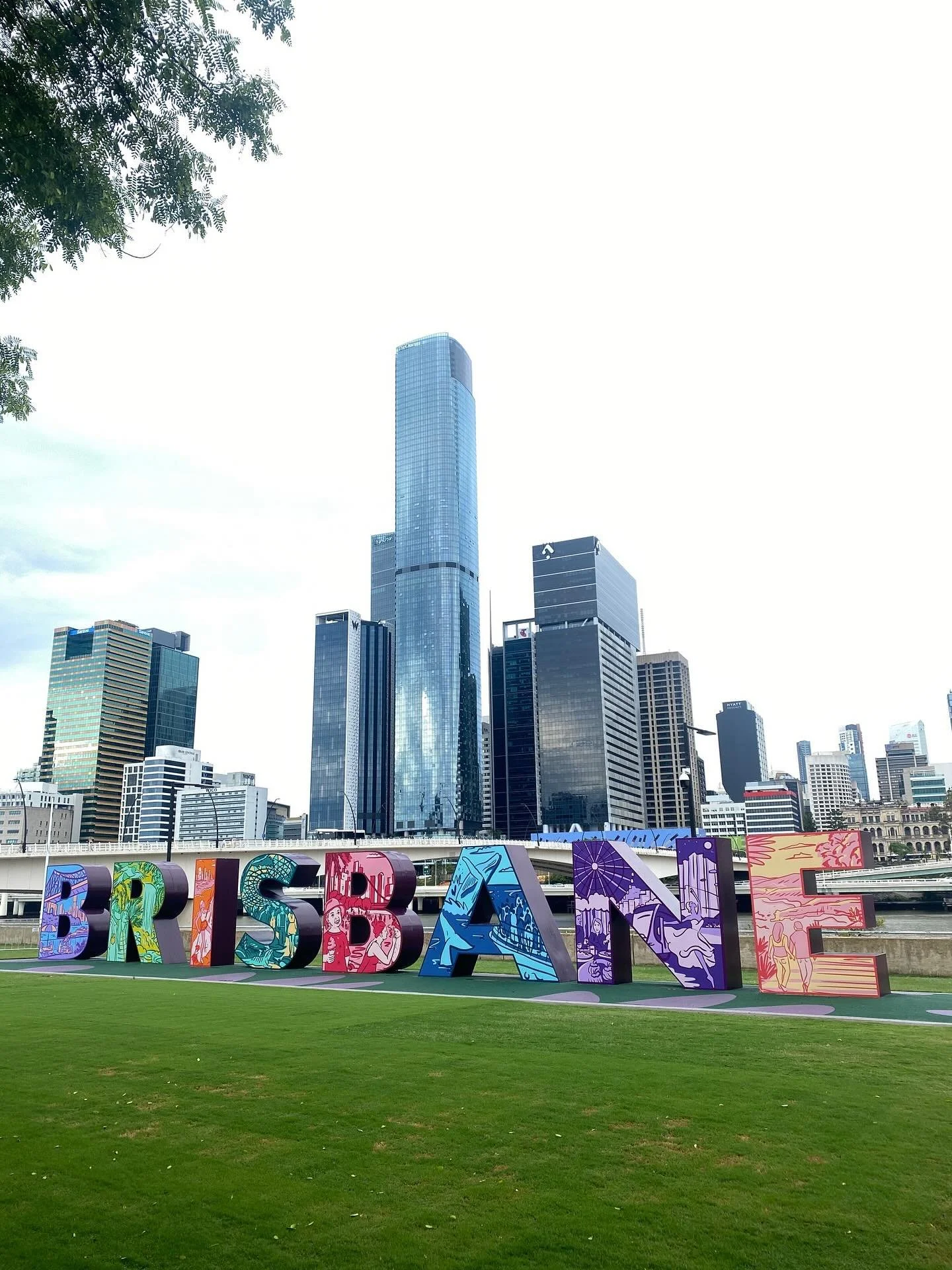 Vi har sendt en trio til Australia p&aring; trening i fontenehusmodellen 🧡 De har v&aelig;rt med p&aring; arbeidsrettet dag, diskusjoner sammen med andre hus og bes&oslash;k p&aring; OA-plasser. Der nede er det jo sommer n&aring; som det g&aring;r m