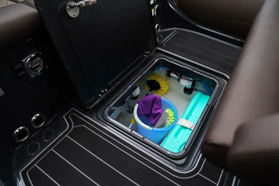 Brig-Navigator-26_interior-32.jpg