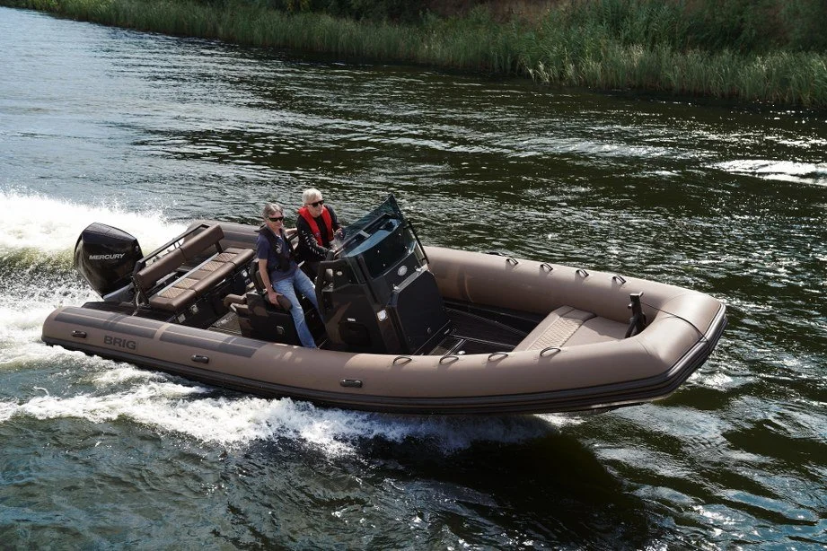 Brig-Navigator-26_running-1.jpg