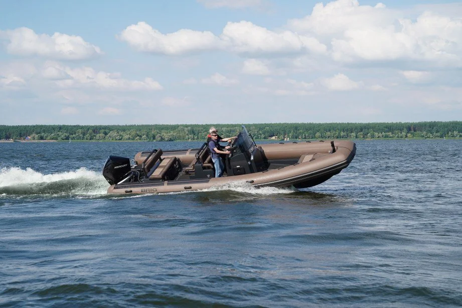 Brig-Navigator-26_running-7.jpg