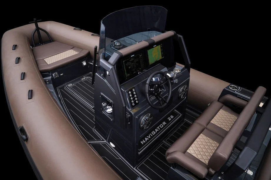 Brig-Navigator-26_interior-3.jpg