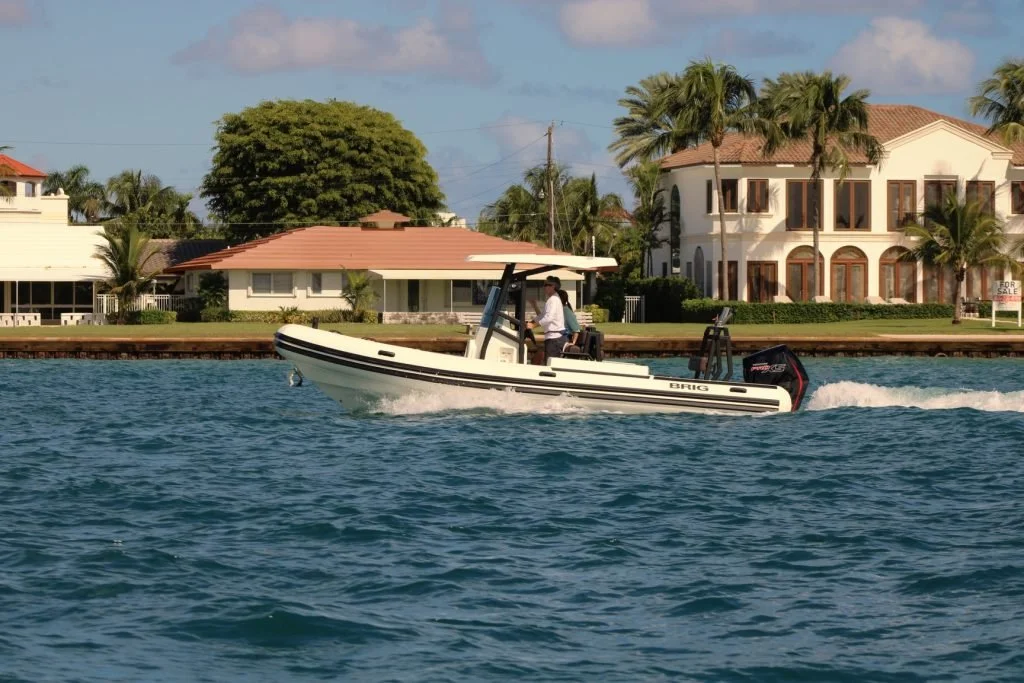 Navigator-24-on-water-4-1024x683.jpg