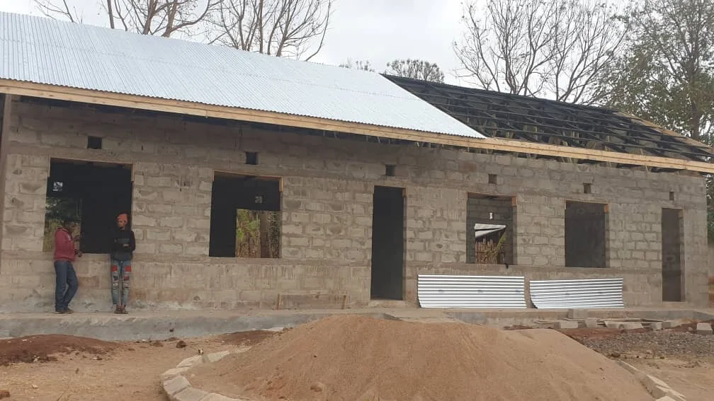 Progress at Sawe Primary School - Classrooms 8&amp;9