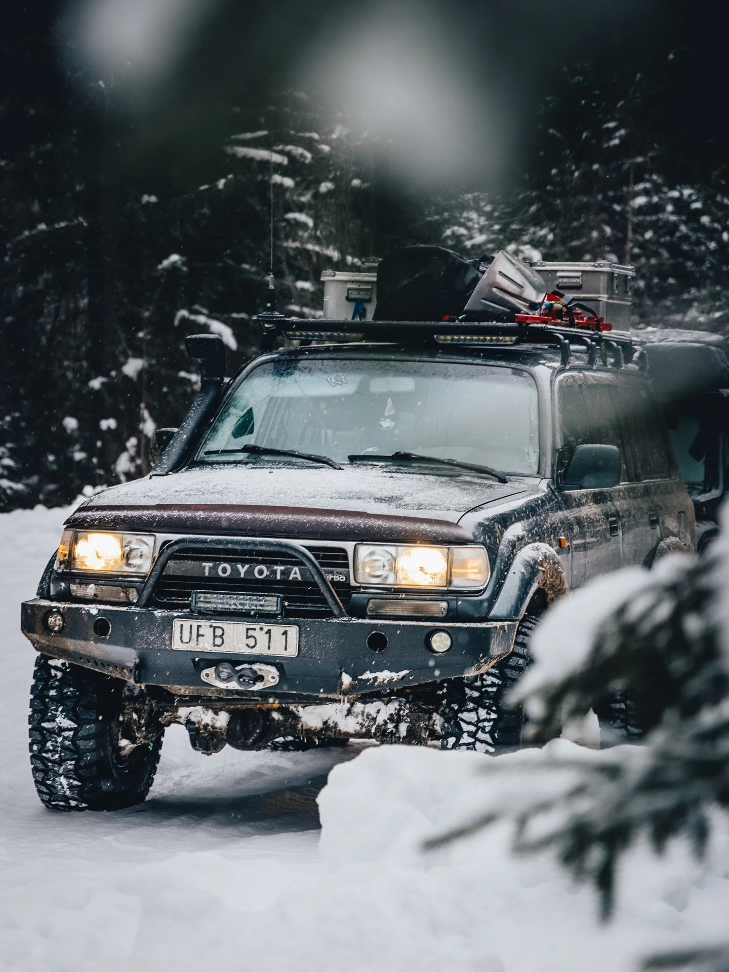 Trail of Motion offers guided snow wheeling tours in Sweden for those who want more than just a drive.
Expect real winter terrain, challenging trails, stunning nature, and a strong sense of community 
#guidedtours #snowwheeling #sweden #visitsweden #