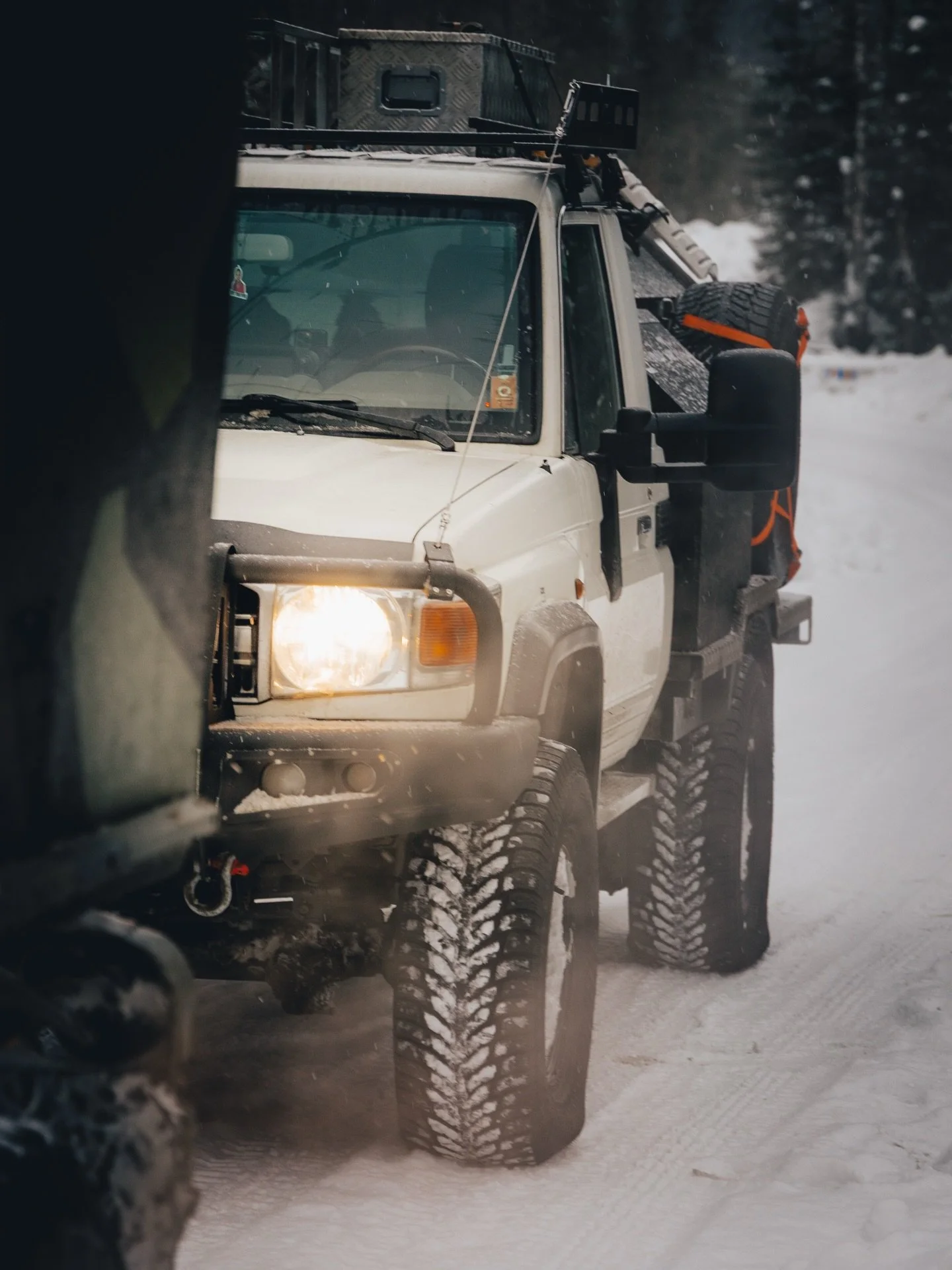 Check out the beast we had with us on the latest tour &mdash; Toyota raw strength in the form of the legendary 70 Series pickup.
Follow @ultimate_worktruck #70series #clubtoyotaserie70 #snow4x4 #swedenoffroad #landcruiser79