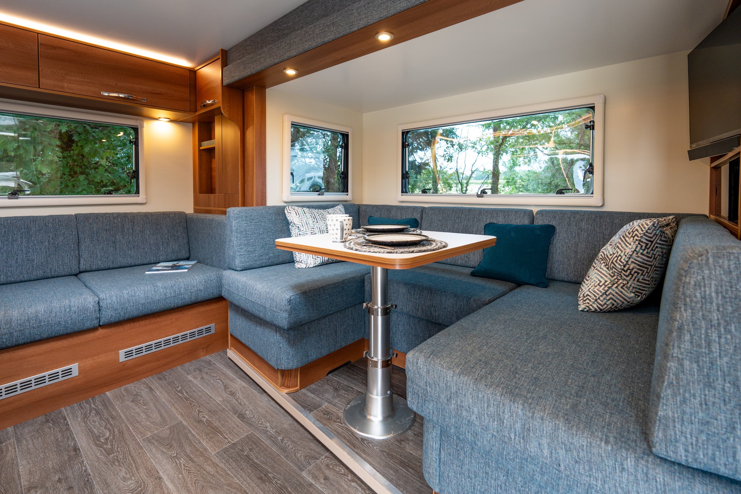 2026 Demo Dreamseeker Outside-10.jpg