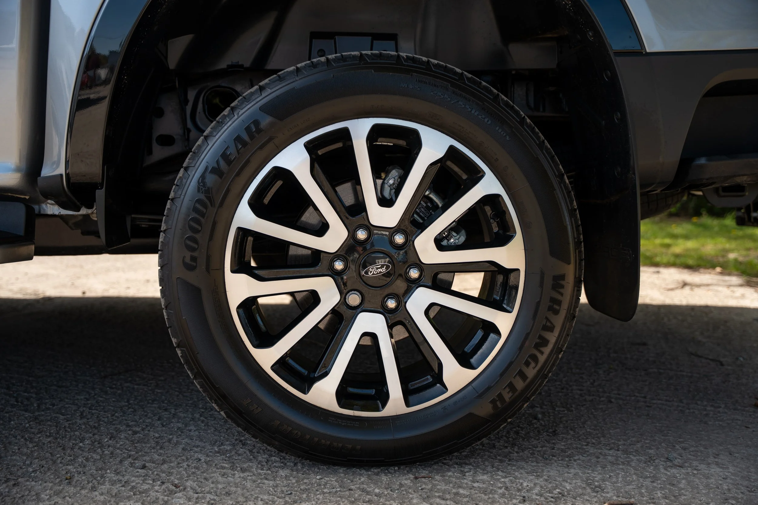 2025 Ford Ranger Silver-38.jpg