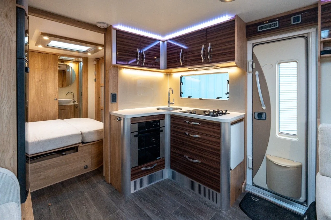 Approved Used 2018 INOS Caravan_12 Large.jpeg