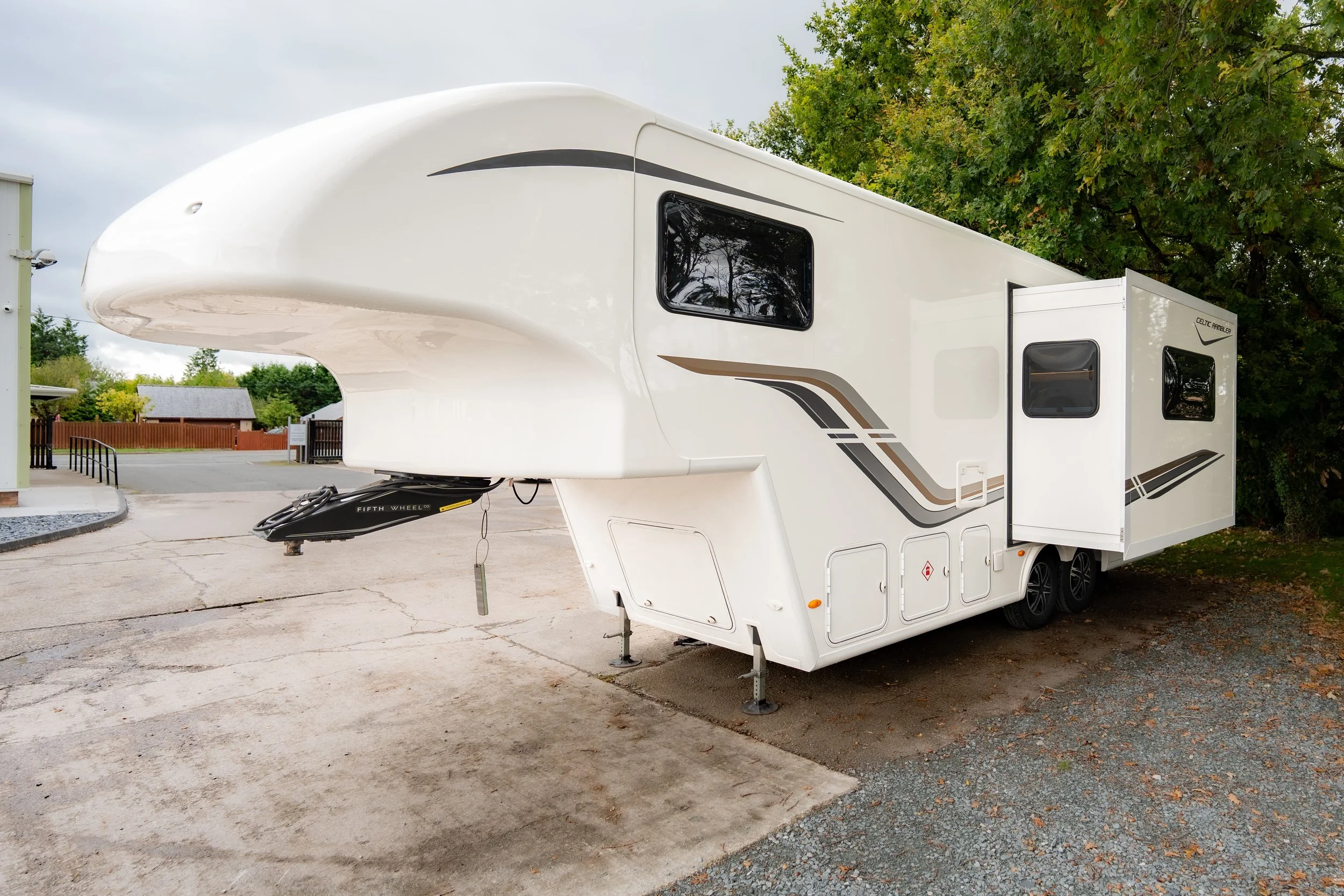 2023 Celtic Rambler | Approved Used Fifth Wheel Caravan for Sale - £ ...