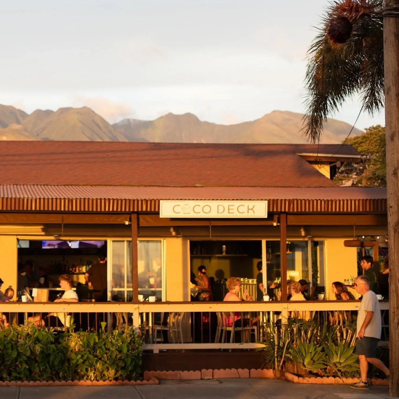 Coco Deck Lahaina