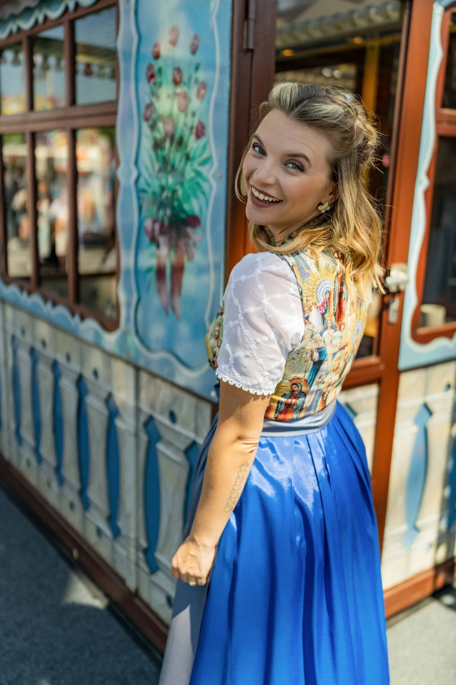 dirndl_liebe_wiesndirndl_02_59.webp
