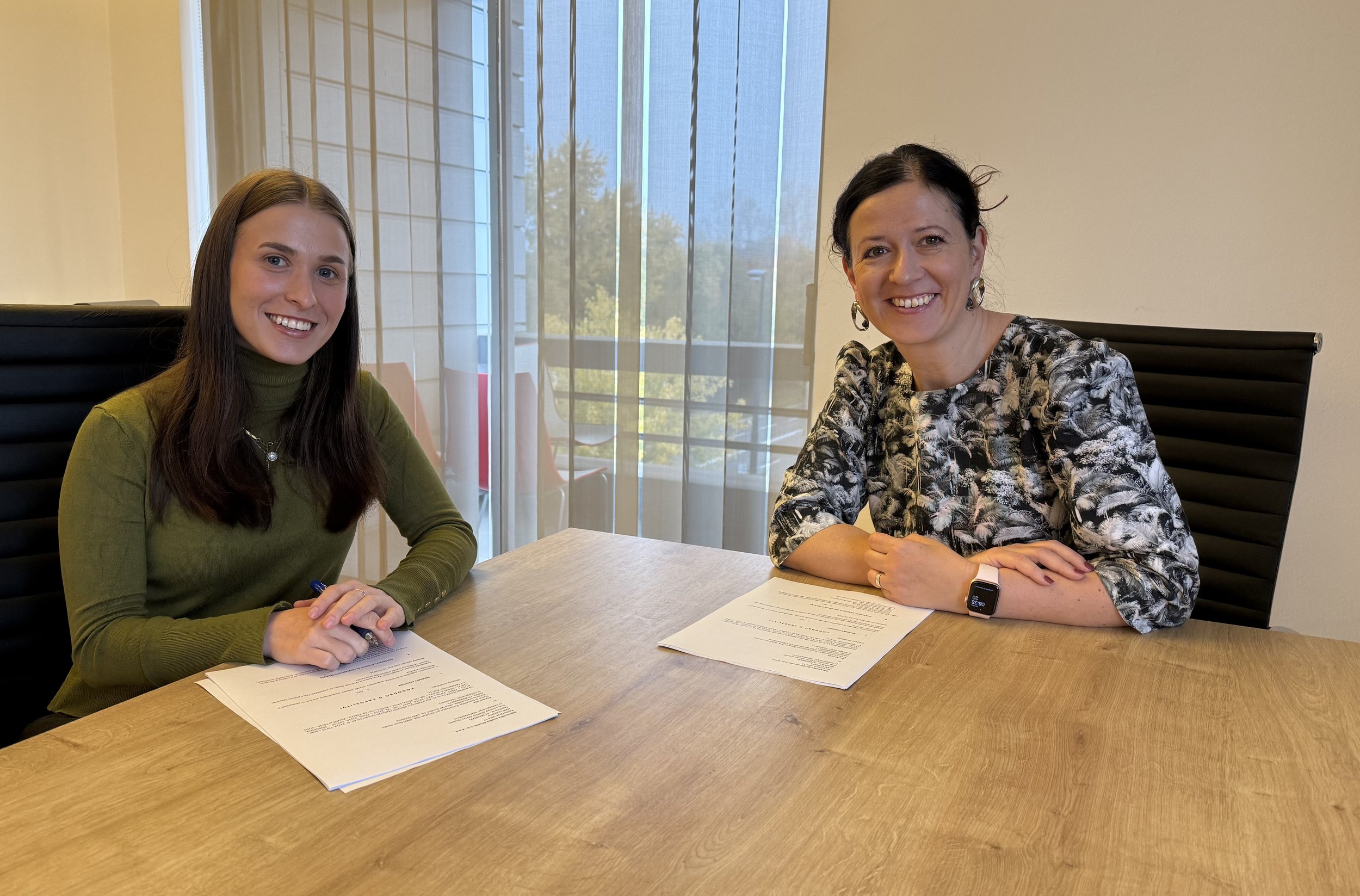 Sodelavka Eva Renuša magistrirala ter se pisarni pridružila kot odvetniška pripravnica