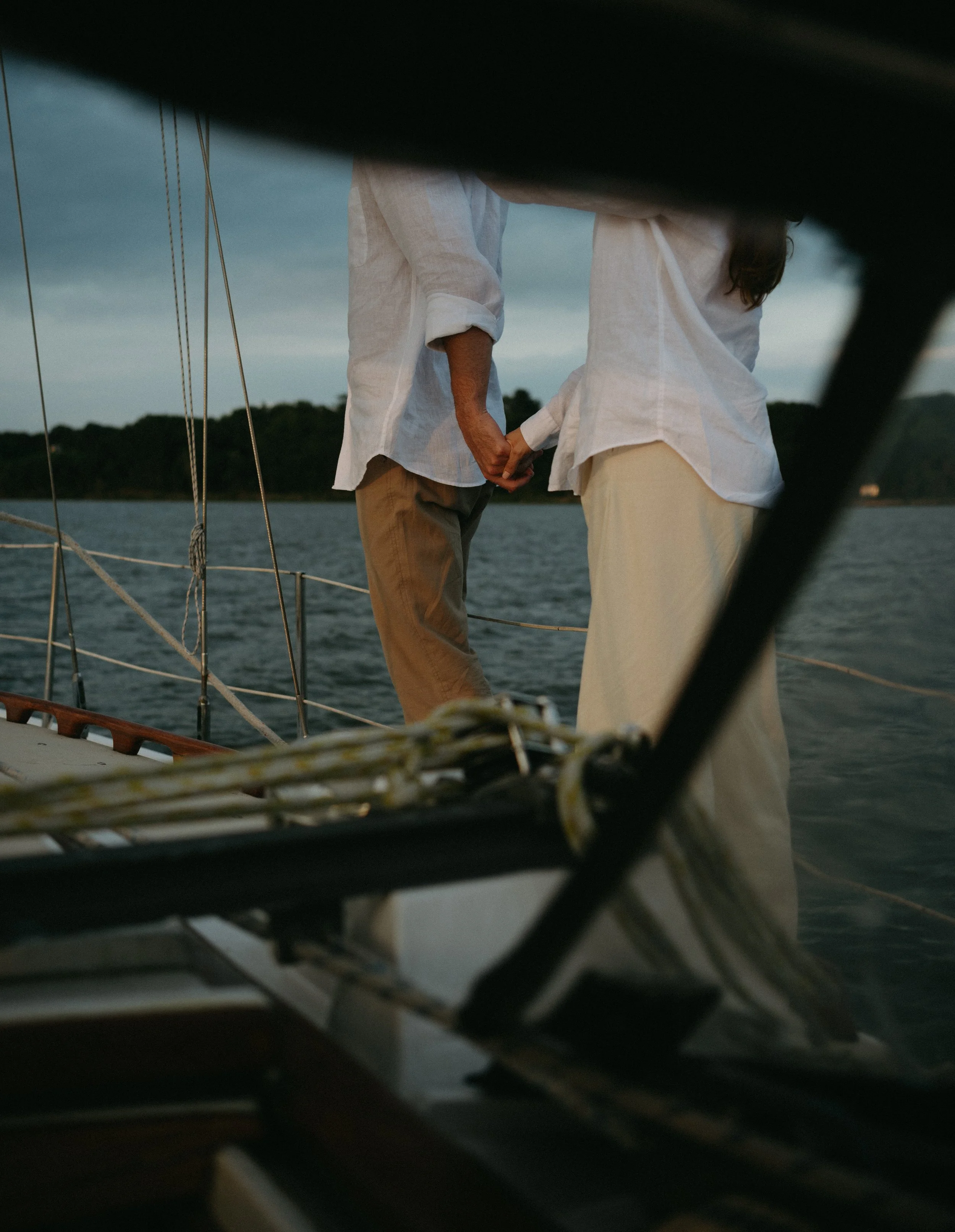 Claire & Primo | Sailing around Kingston, NY