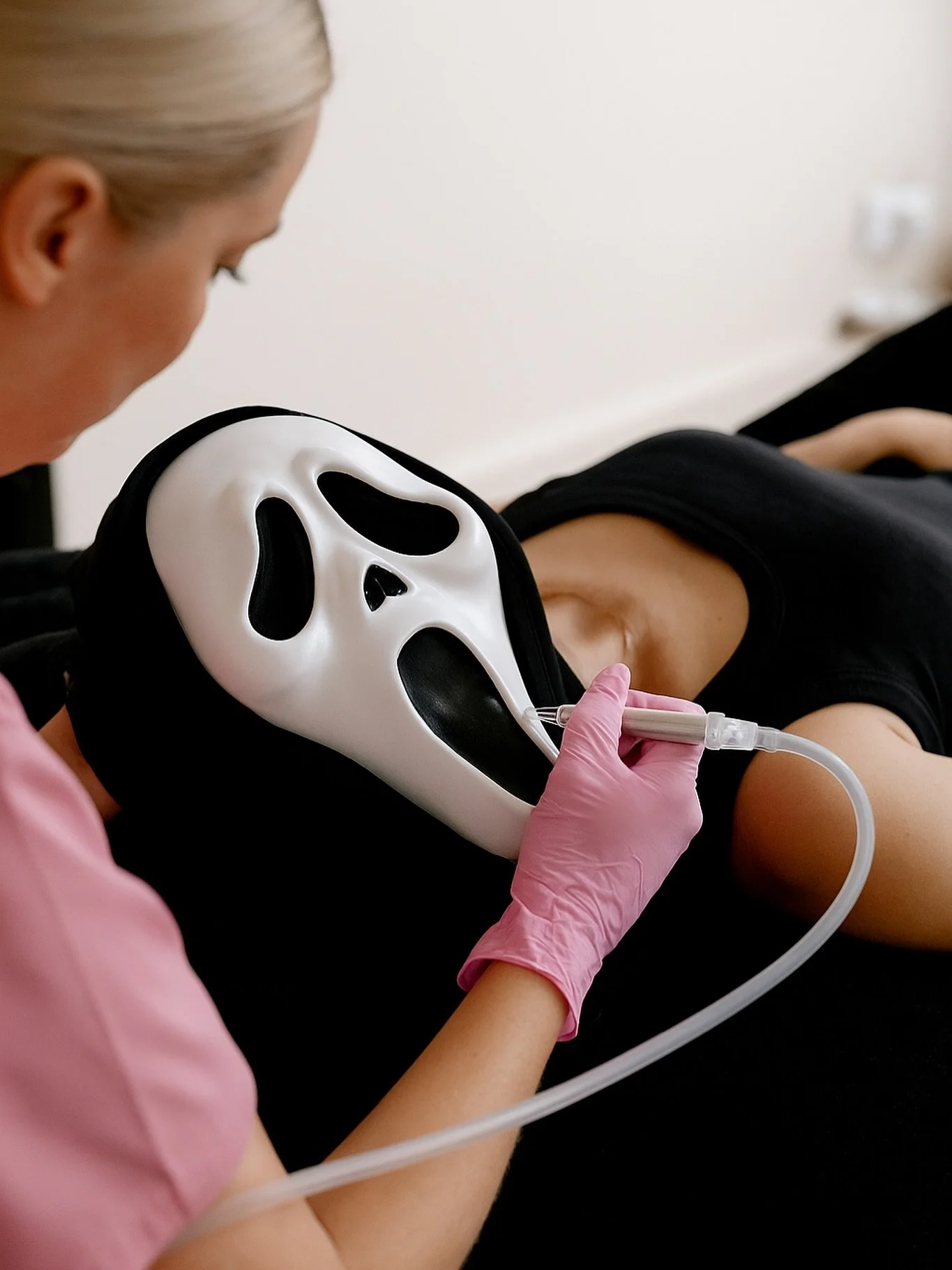 Happy Halloween 😱🎃👻 tricks are overrated, treat your skin instead 💕✨