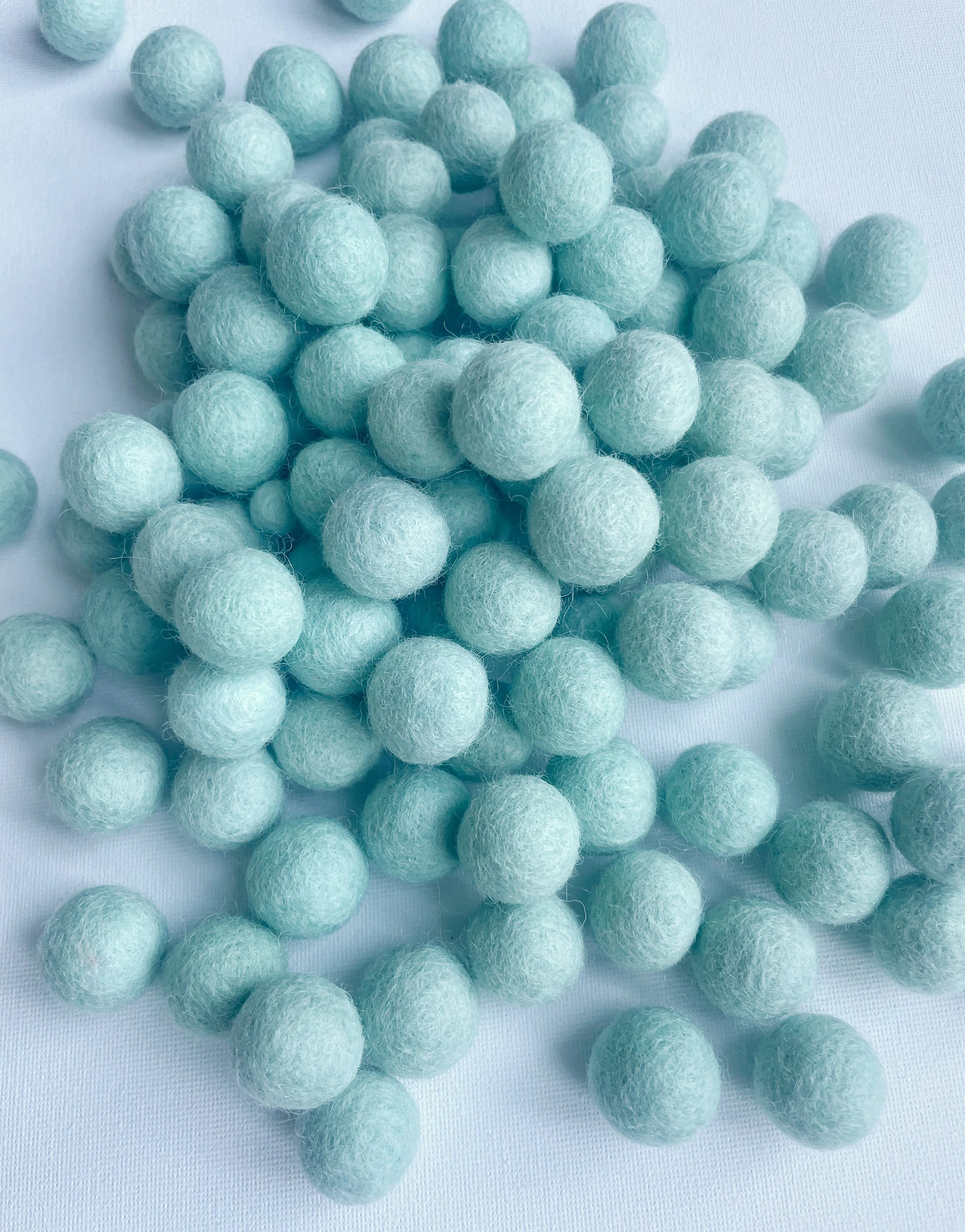 100% Wool Felt Balls - approx: 2cm Mint Blue, 1 count