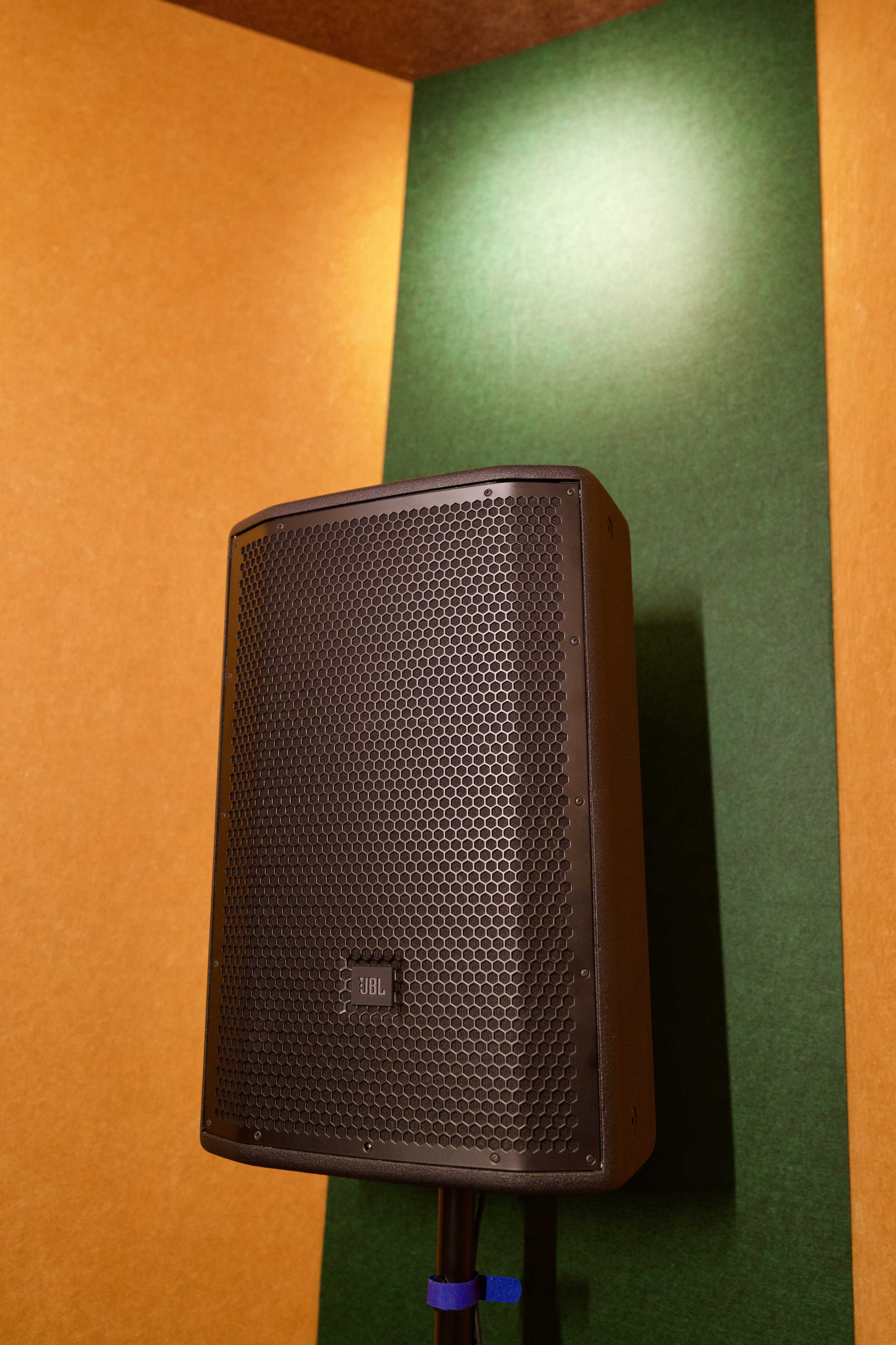 PA speaker