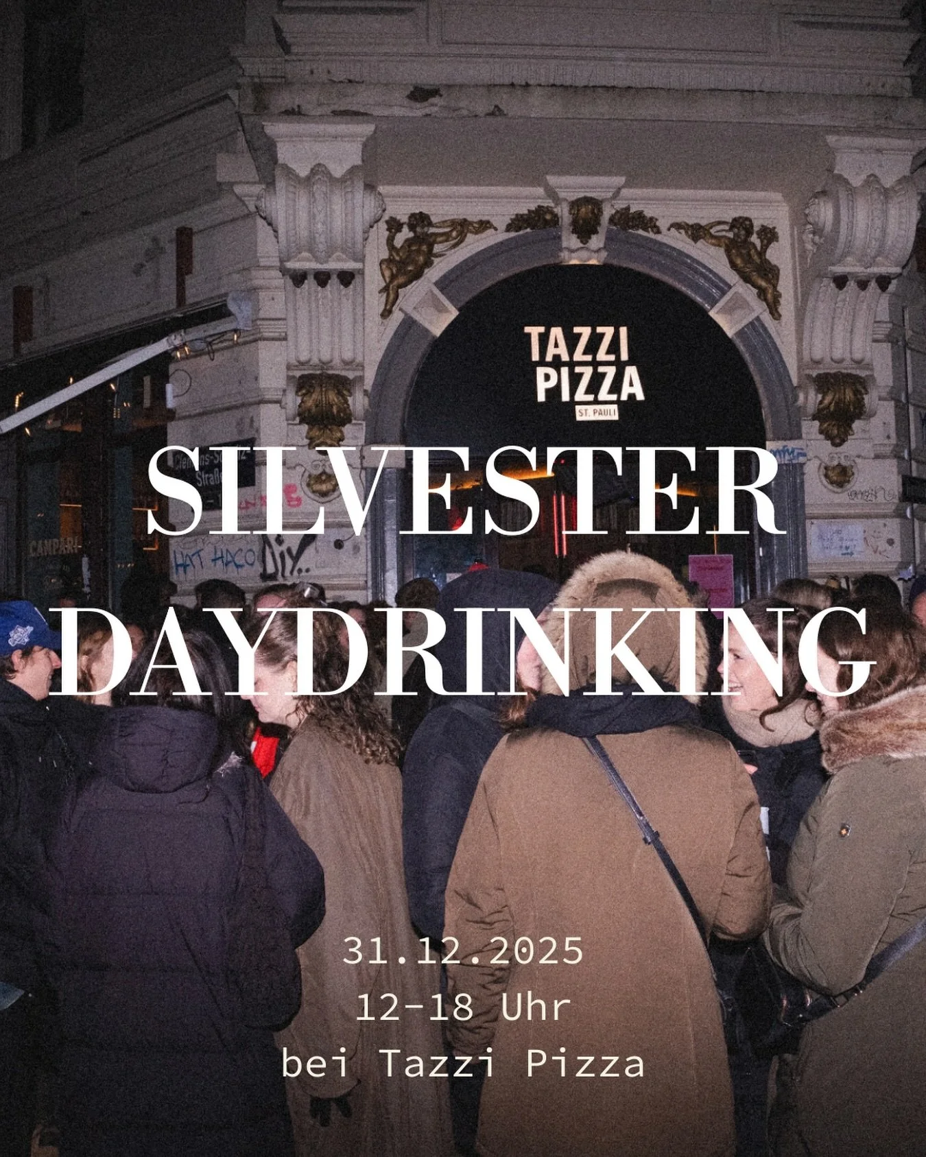 Verabschiedet mit uns das Jahr und sto&szlig;t noch einmal mit eurem liebsten STANDARD Team an. Zwar nicht bei uns am Tresen aber nur wenige Meter weiter bei @tazzi.pizza ! Musik von @its_na.cho und Cremant und Drinks in Str&ouml;men warten auf euch!