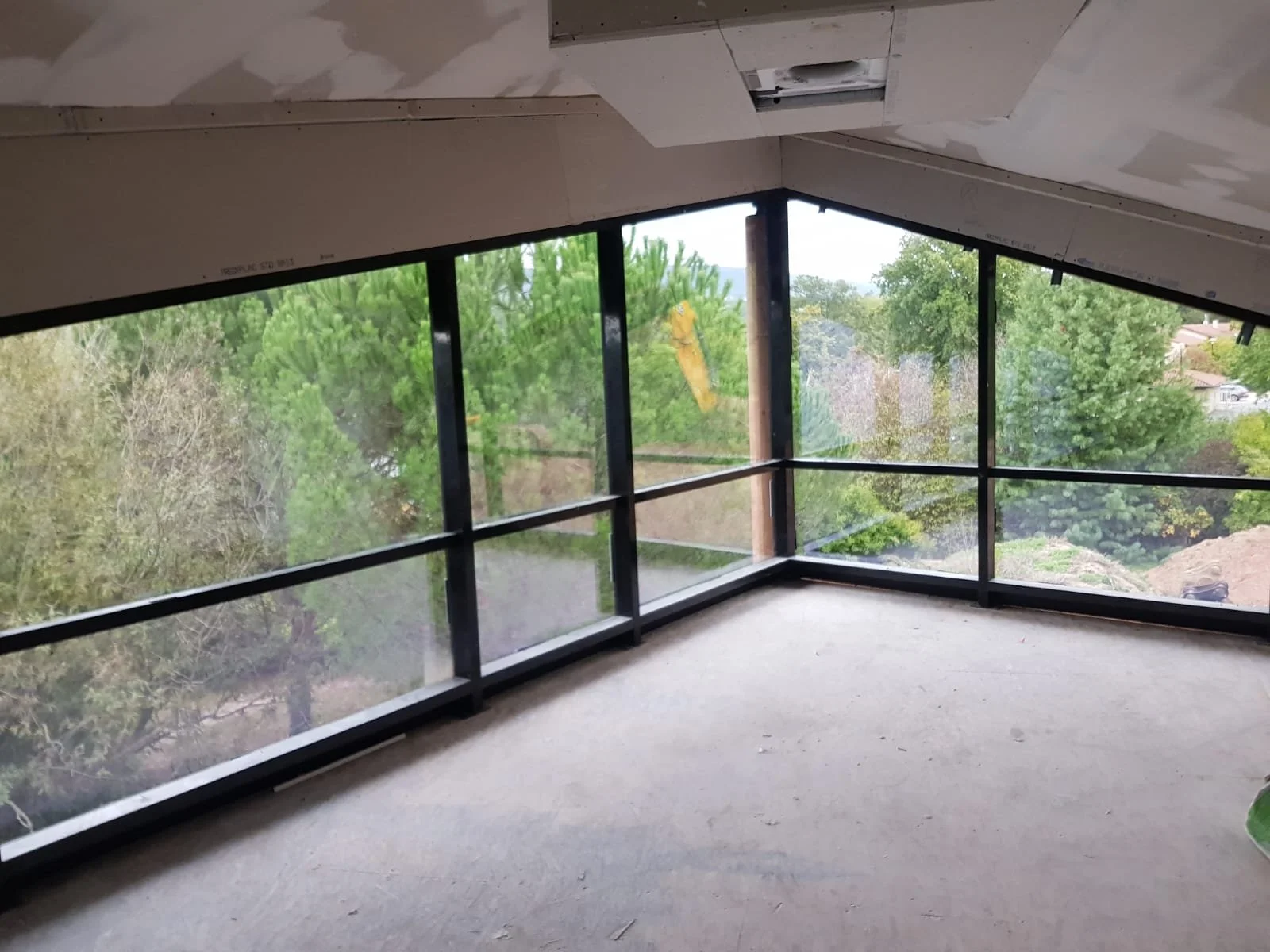 WhatsApp Image 2025-02-17 at 13.54.31.jpeg