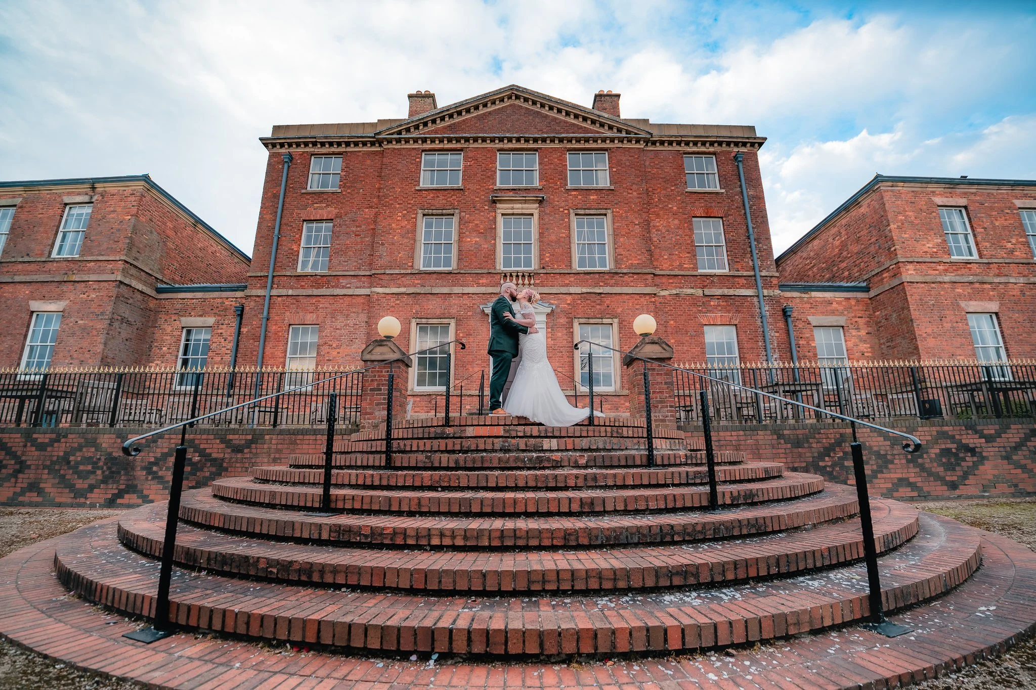 Kyle and Kathleen wedding-Double tree by hilton-Stoke-on-trent-Kelvin Tung Photography
