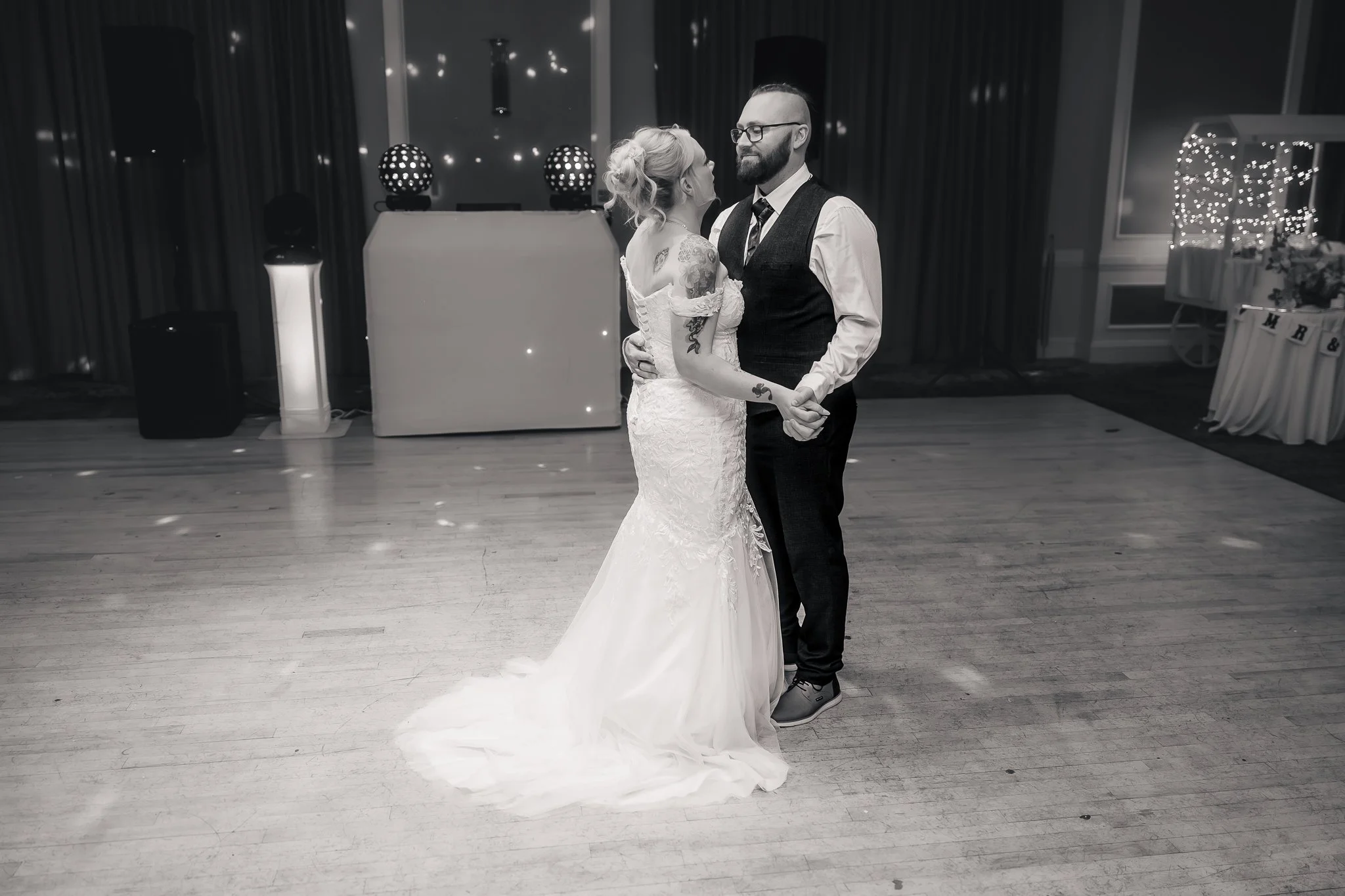 Kyle and Kathleen wedding-Double tree by hilton-Stoke-on-trent-Kelvin Tung Photography