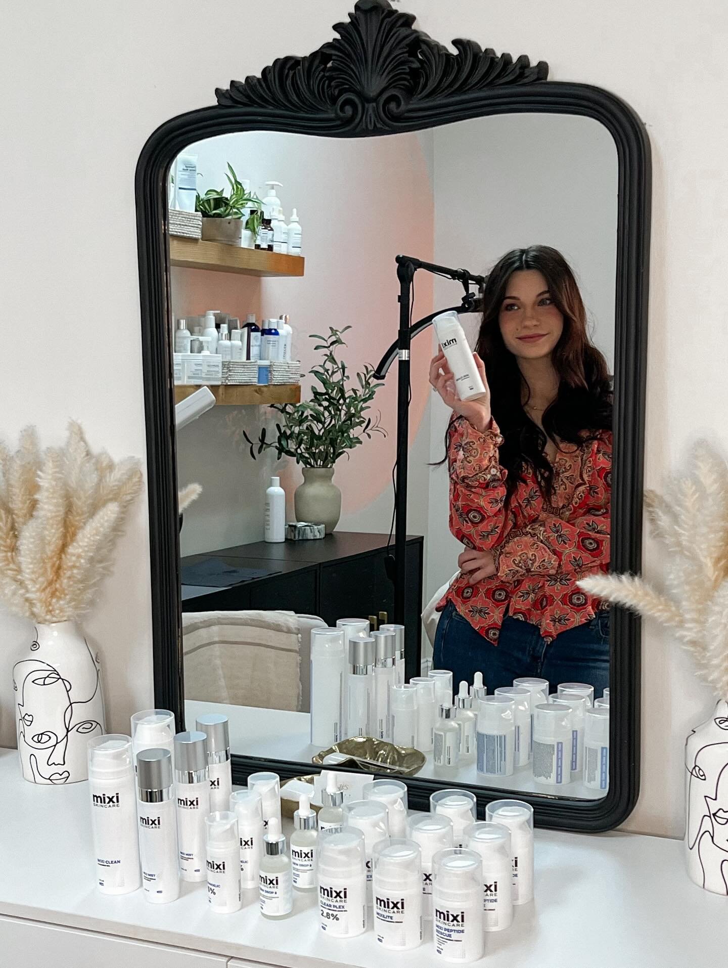 Offically a Mixi Pro! ⠀
⠀
This line is going to be a game changer for my acne clients! A result-driven, clinical line that has ⠀
elevated formulas for better, safer, and faster results! ⠀
No one size fits all, we have different strengths of acne figh