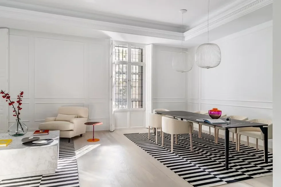 piso-barrio-salamanca-matty-costa-blanco-minimalista-salon-comedor-6405cdce1457e.jpg copy.jpg