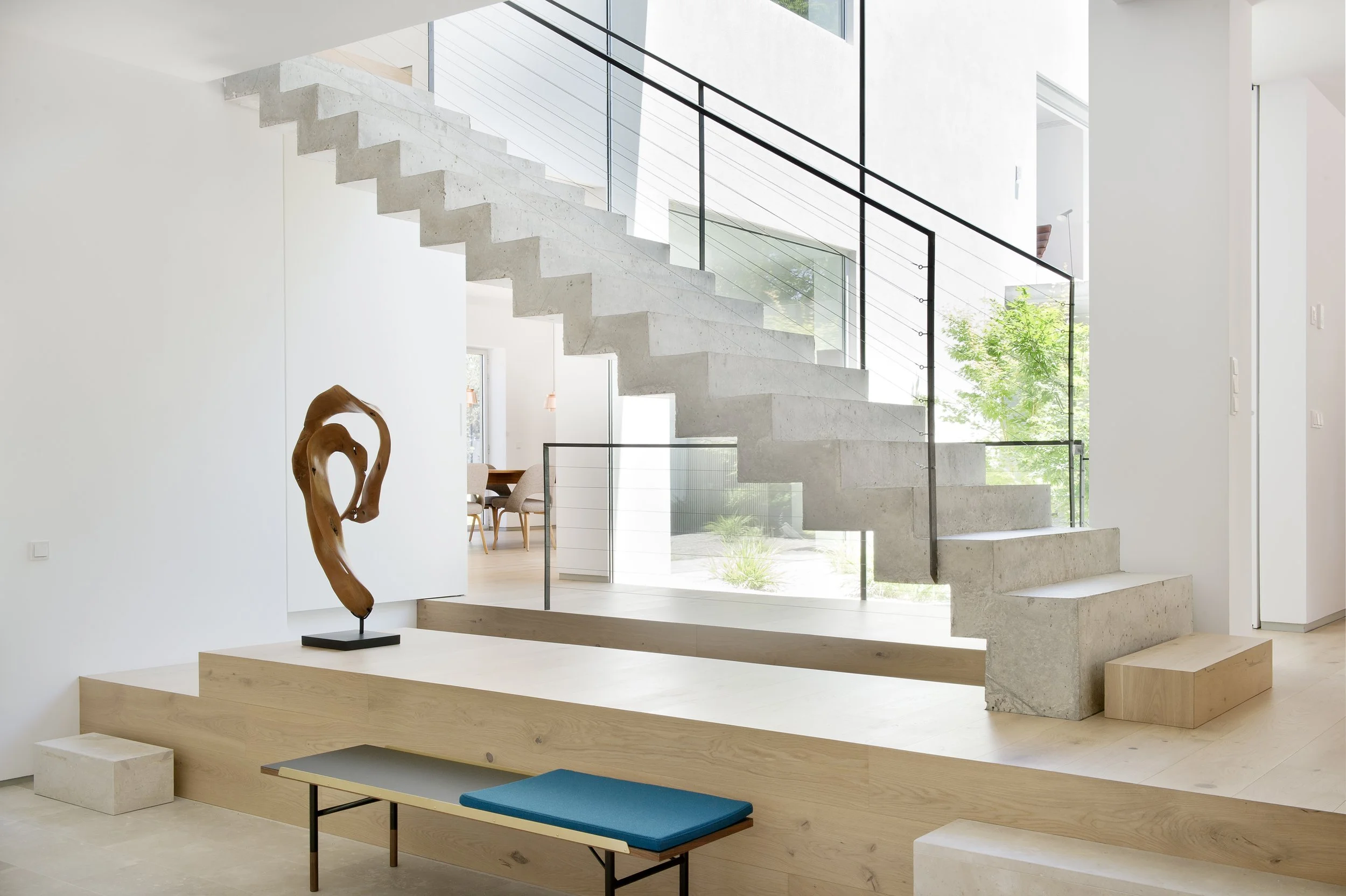 CASA L_0jpg.jpg