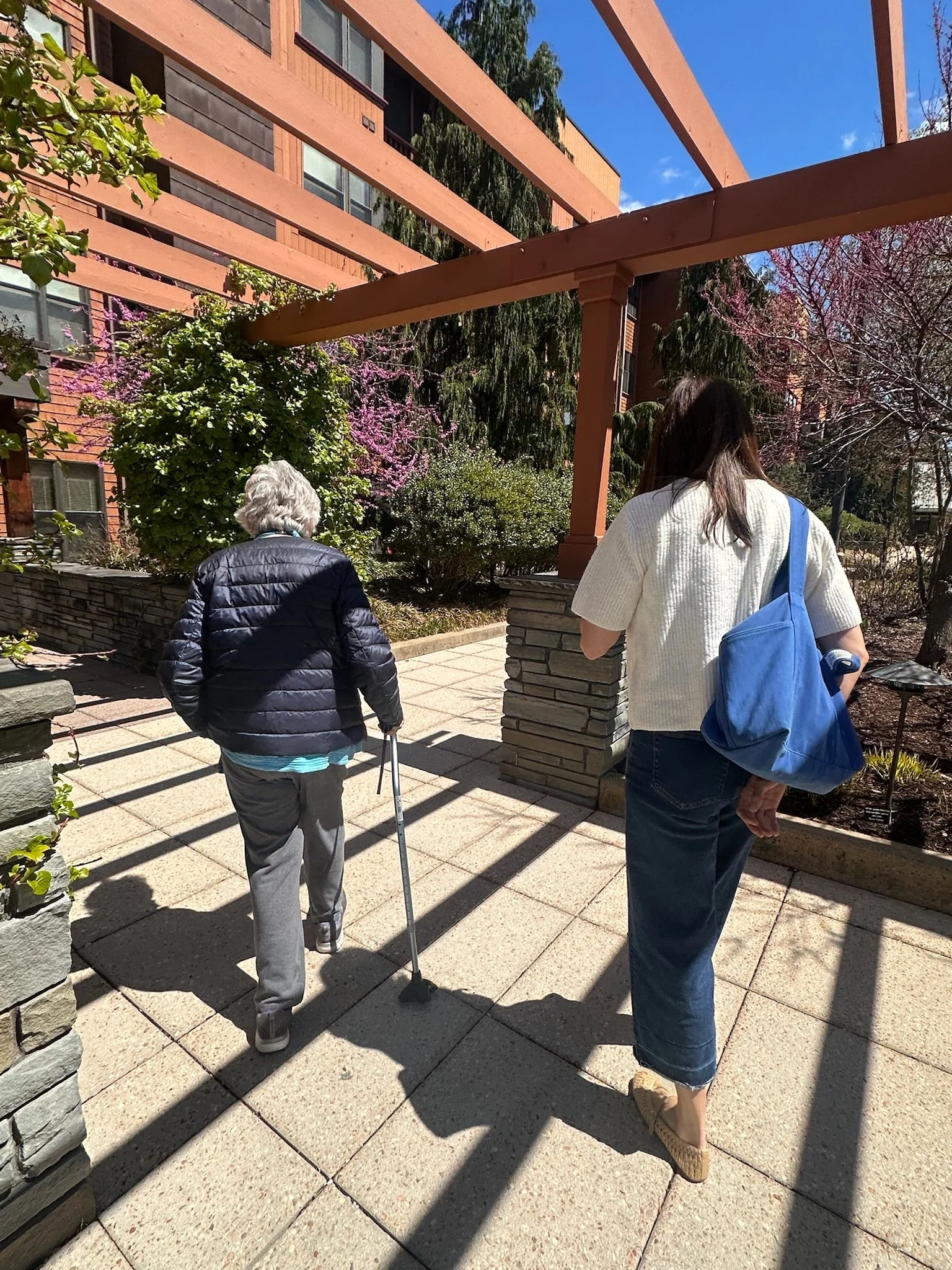 How Adult Children Can Help Aging Parents Downsize from Out of State
