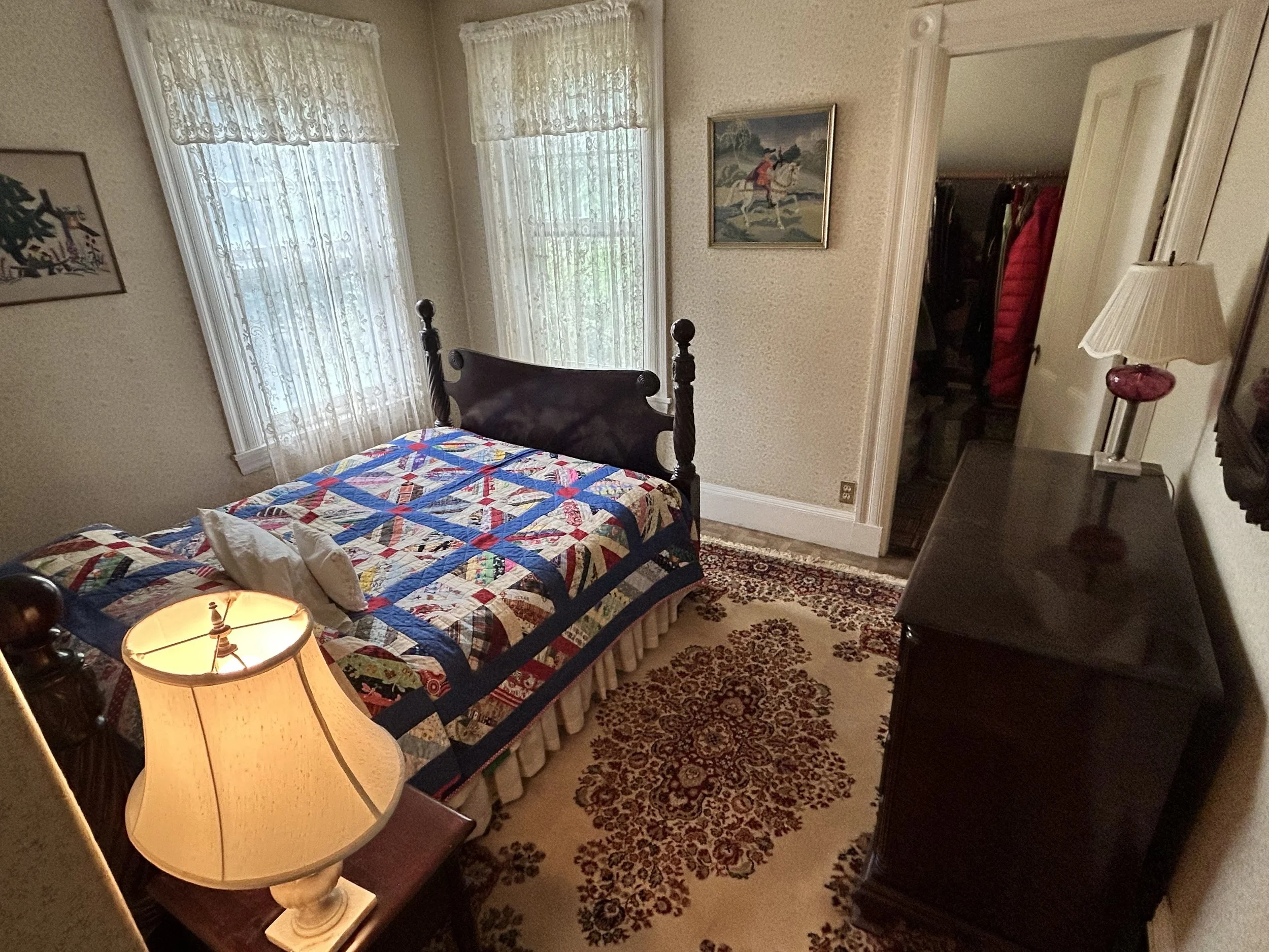 What to Do With Furniture You Don't Want When Downsizing