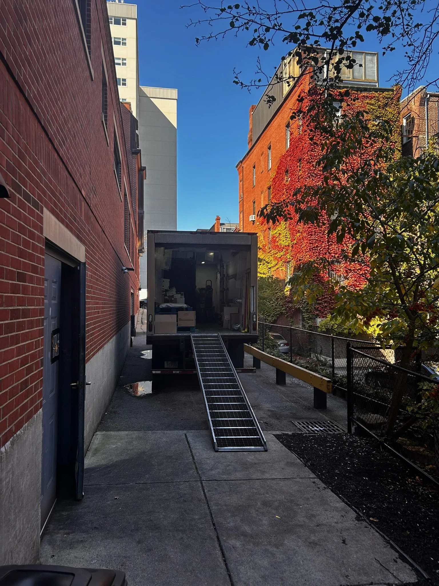 What Really Happens on Move Day When You Hire a Senior Move Manager