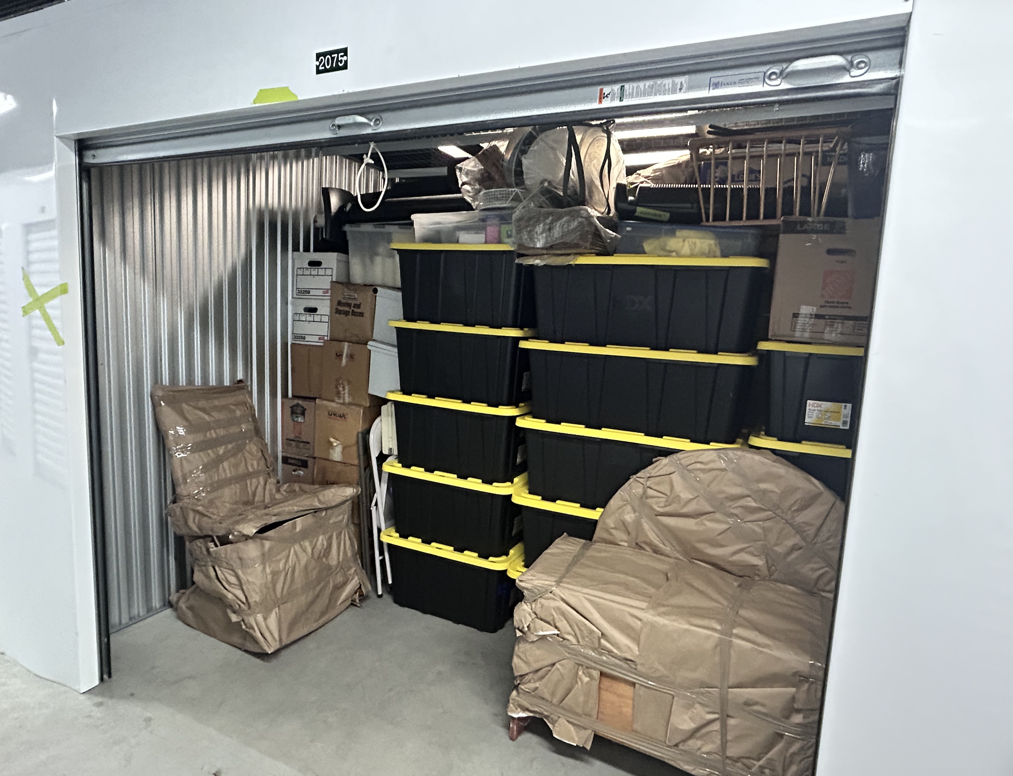 Storage Unit used for downsizing