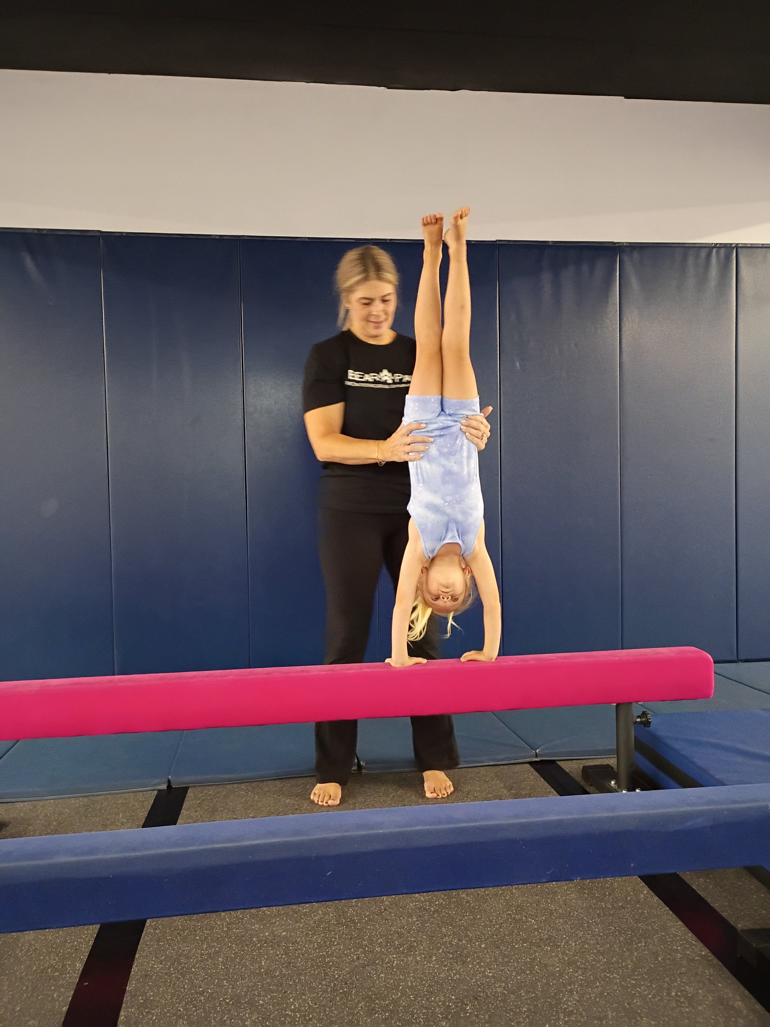 Hand Stand 2.jpg