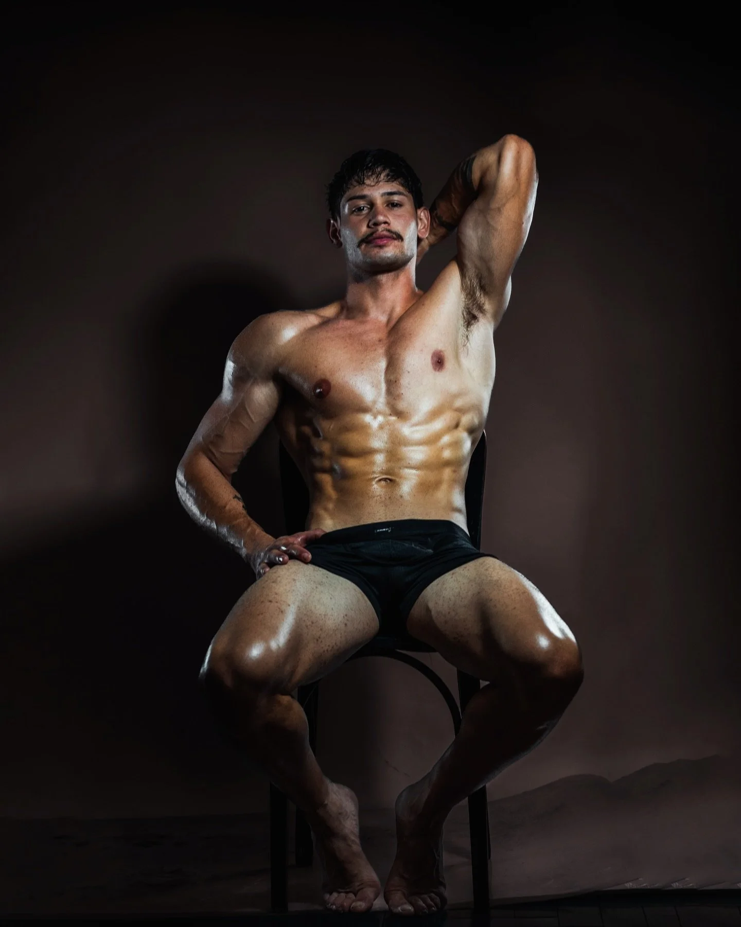 Disciplina, constancia y enfoque. 
Cada paso suma, cada esfuerzo cuenta. 
Seguimos construyendo.

#gymmotıvatıon #bodybuilding #gym