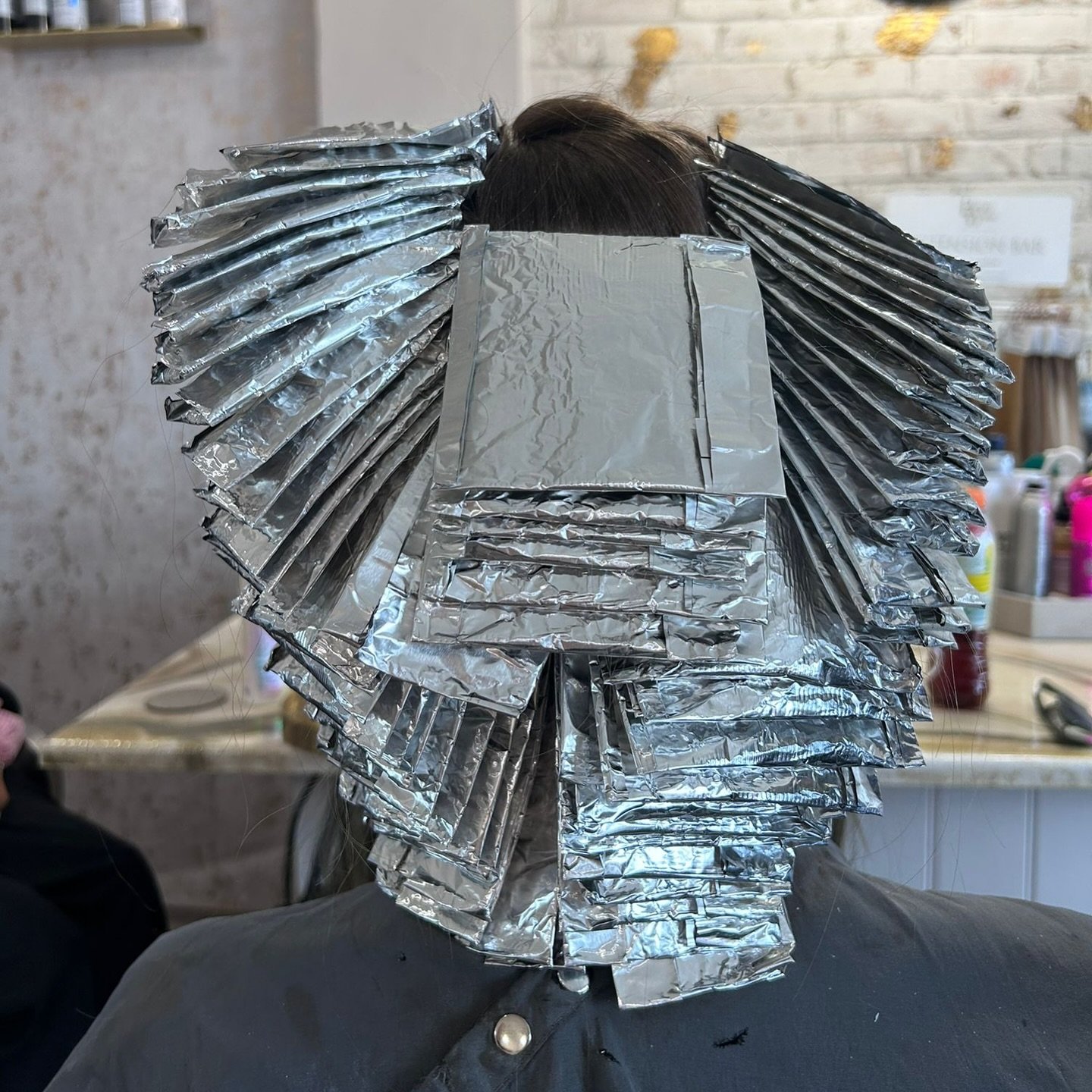 ✨ Name something more satisfying than perfectly packed foils&hellip; we&rsquo;ll wait. 💁&zwj;♀️

Megan used the platinum card technique to achieve maximum brightness in just one session &mdash; delivering that bold, bright blonde her client requeste