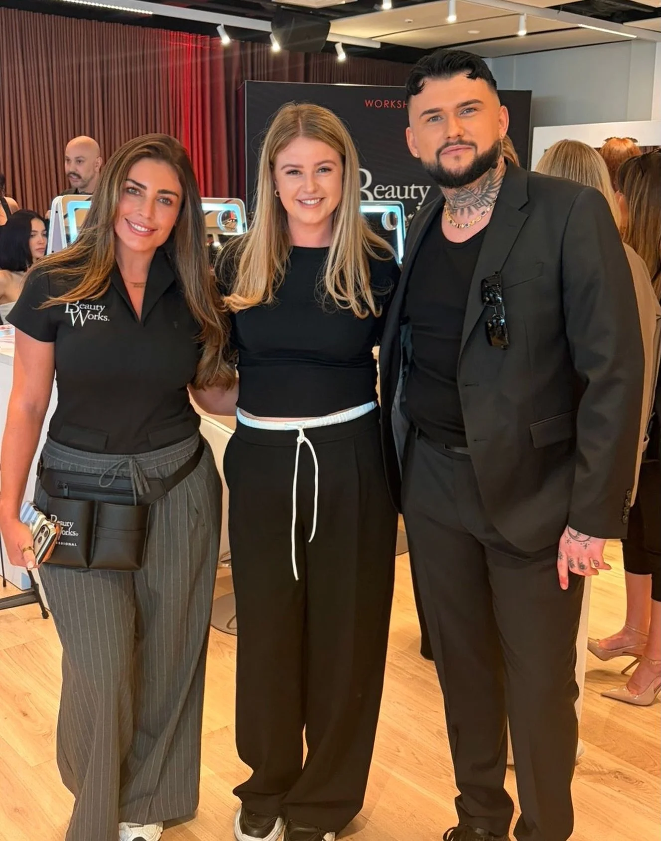 Still not over yesterday 🤍

I Attended the Beauty Works event in London and got to meet two of my favourite hairdressers!

Watching them work in real life was honestly so inspiring&hellip; the talent 👏

@hairspecialistkyle 
@annajoneshairsalon 

#b