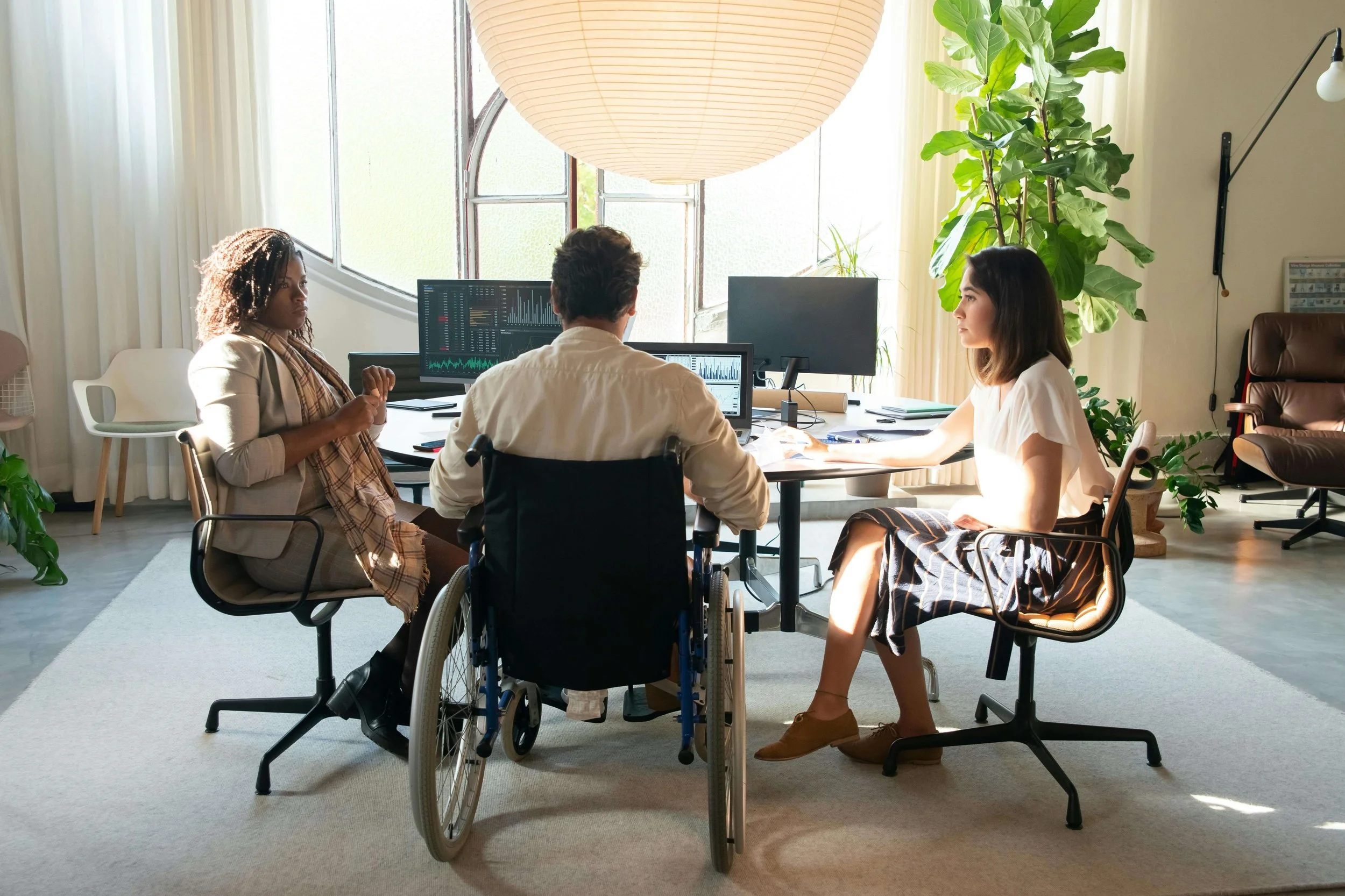Manager Confidence Isn't Competence: Why Menopause Training Matters More Than Policy