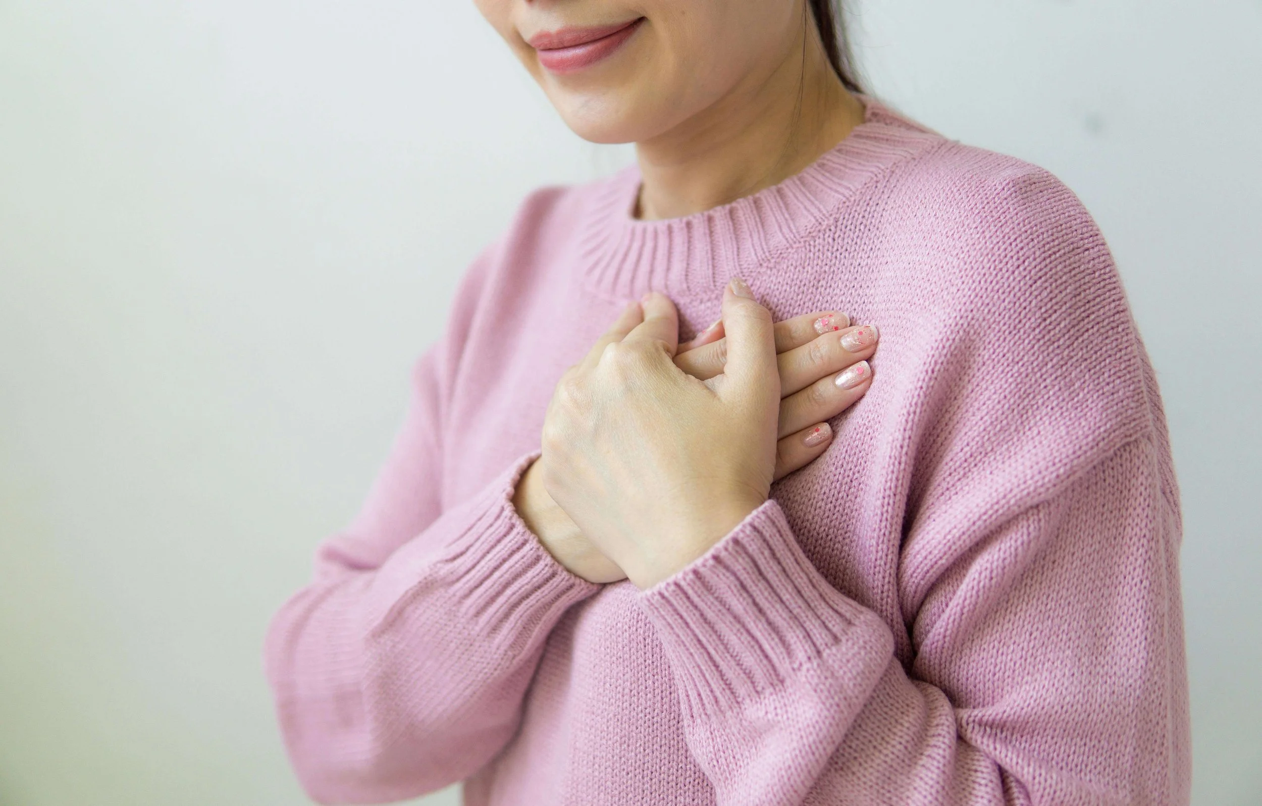 Heart Racing or Fluttering in Menopause? What’s Normal, What’s Not, and How to Calm It
