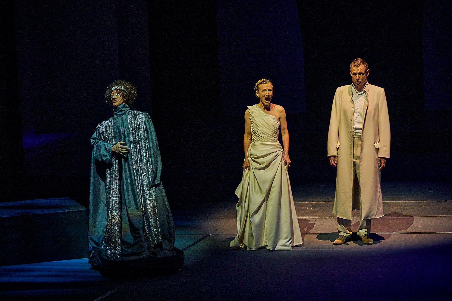 Helena FAUST 2 ©Lucia Hunziker_L7A2483.jpg