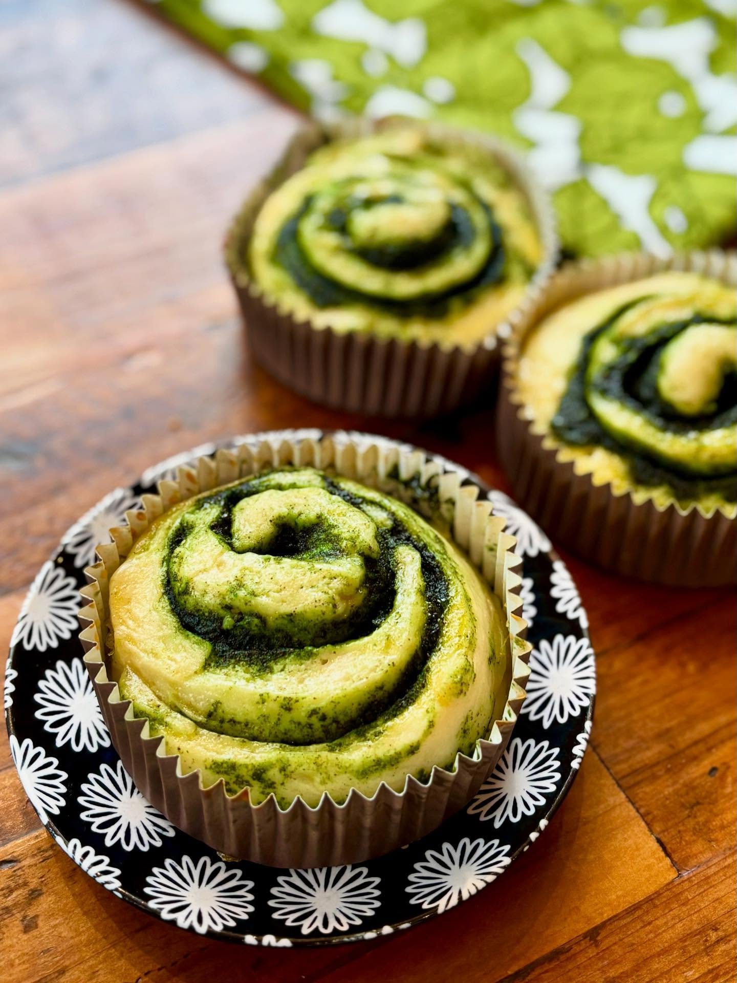 Pandan Cinnamon Rolls!
Pandan brings the vibrant green color and flavors of young (mild) coconut with floral notes.