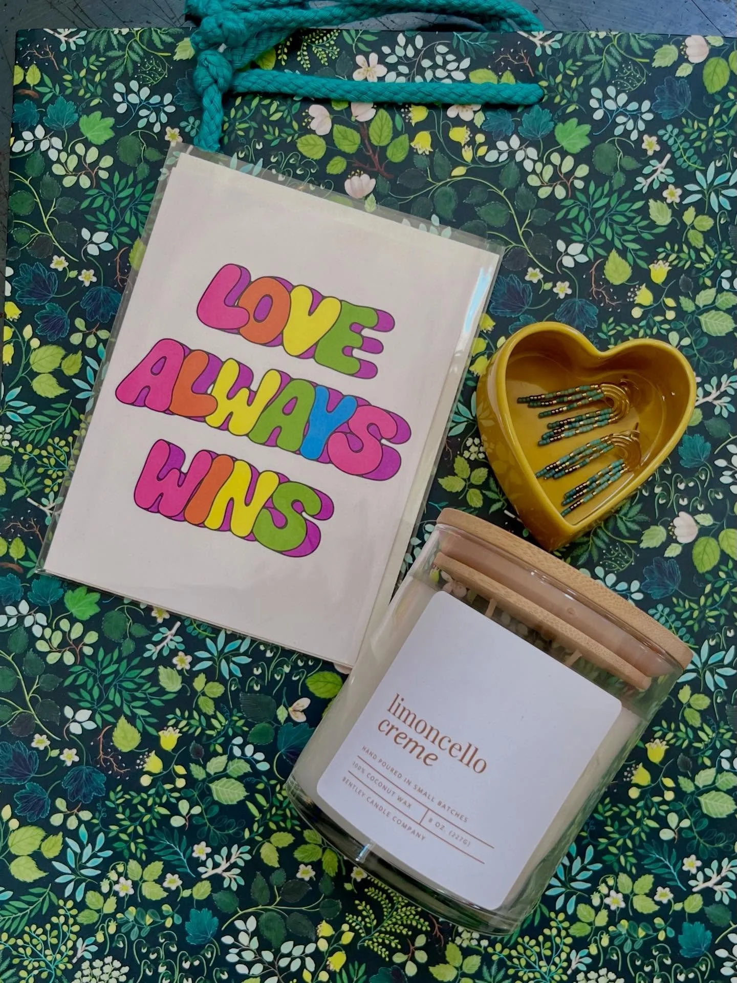 Love is love is love is love is love
🩷❤️🧡💛💚🩵💙💜🤎🖤🩶🤍