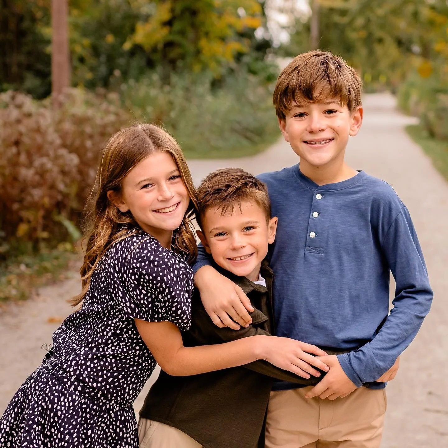 🎄 &lsquo;Tis the Season to Make Holiday Magic! ✨ Your family photos deserve a spotlight this season - why not share them in a beautiful custom holiday card? 😏

I&rsquo;m sharing some favorite siblings as a reminder that if you&rsquo;re an AKP famil