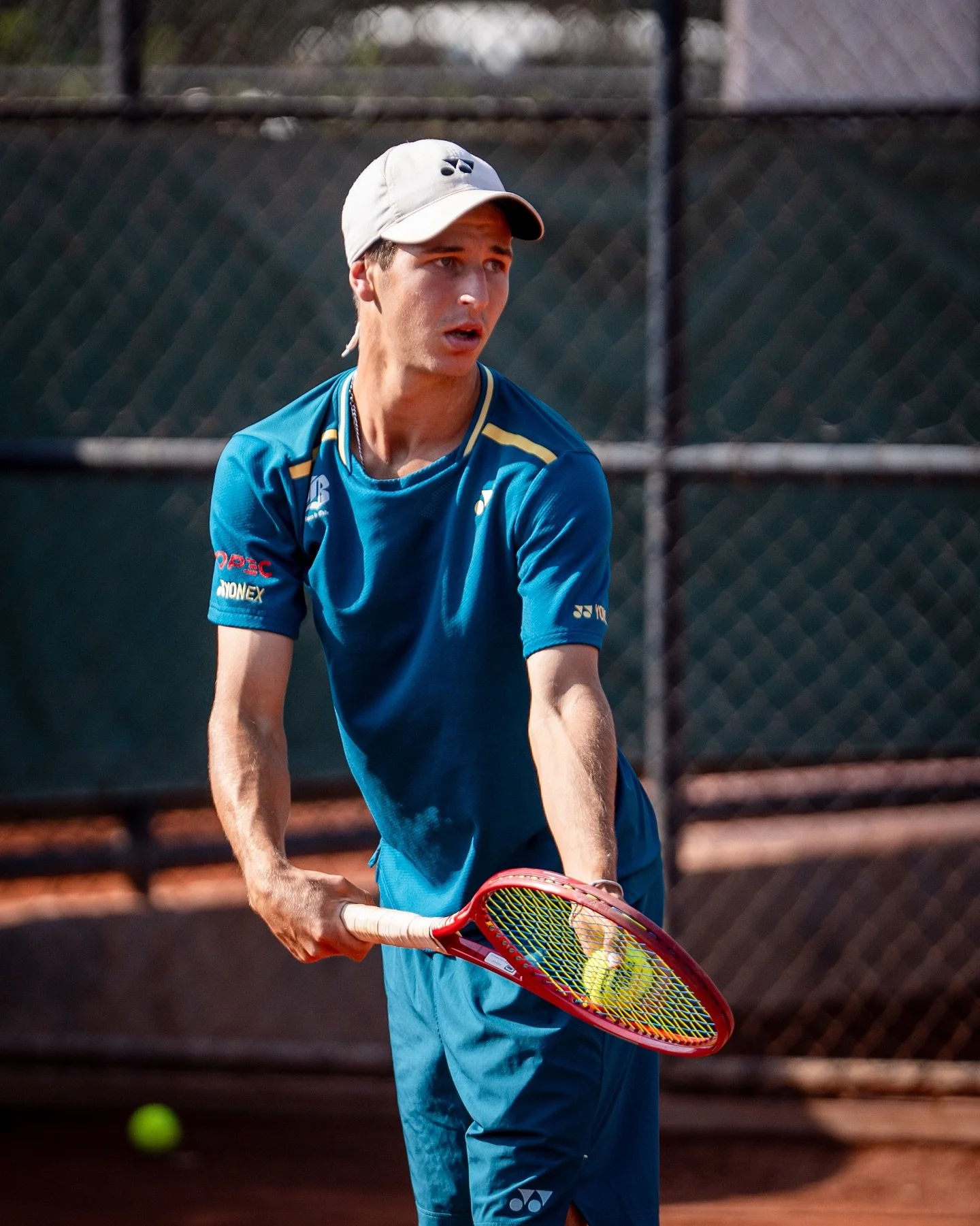 Fila Tennis Tour 🎾 

Le&oacute;n se ha consolidado como un &ldquo;Tennis Player to Watch&rdquo; de cara al proceso de admisiones universitarias 2027 en los Estados Unidos, gracias a una combinaci&oacute;n &uacute;nica de experiencia internacional y 