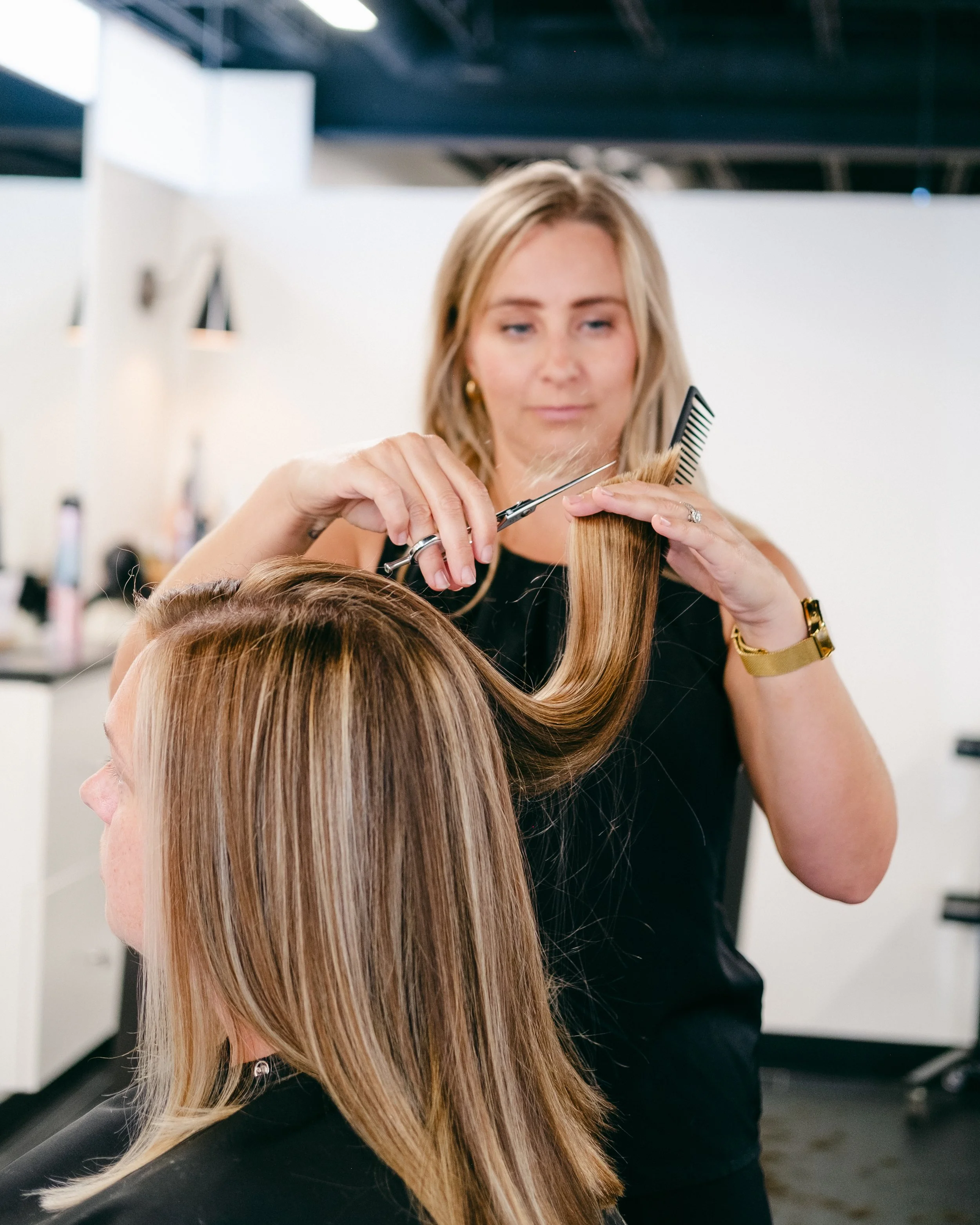 Jessica McCarley, Blonding and extension specialist at Opal Salon in Tuscaloosa, AL