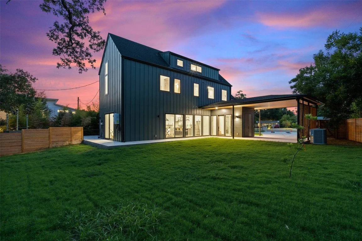 SOLD: 3405 Cambridge Ct. Unit B, 78723