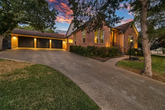 SOLD: 7400 Rain Creek Pkwy, 78759