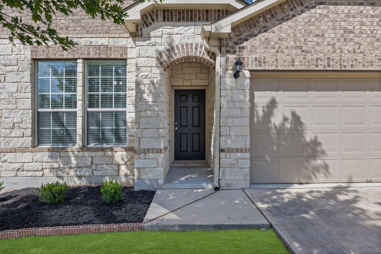 UNDER CONTRACT: 301 Stella Gold Street, 78610