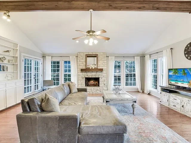 SOLD: 11302 Spotted Oak Cove, 78759