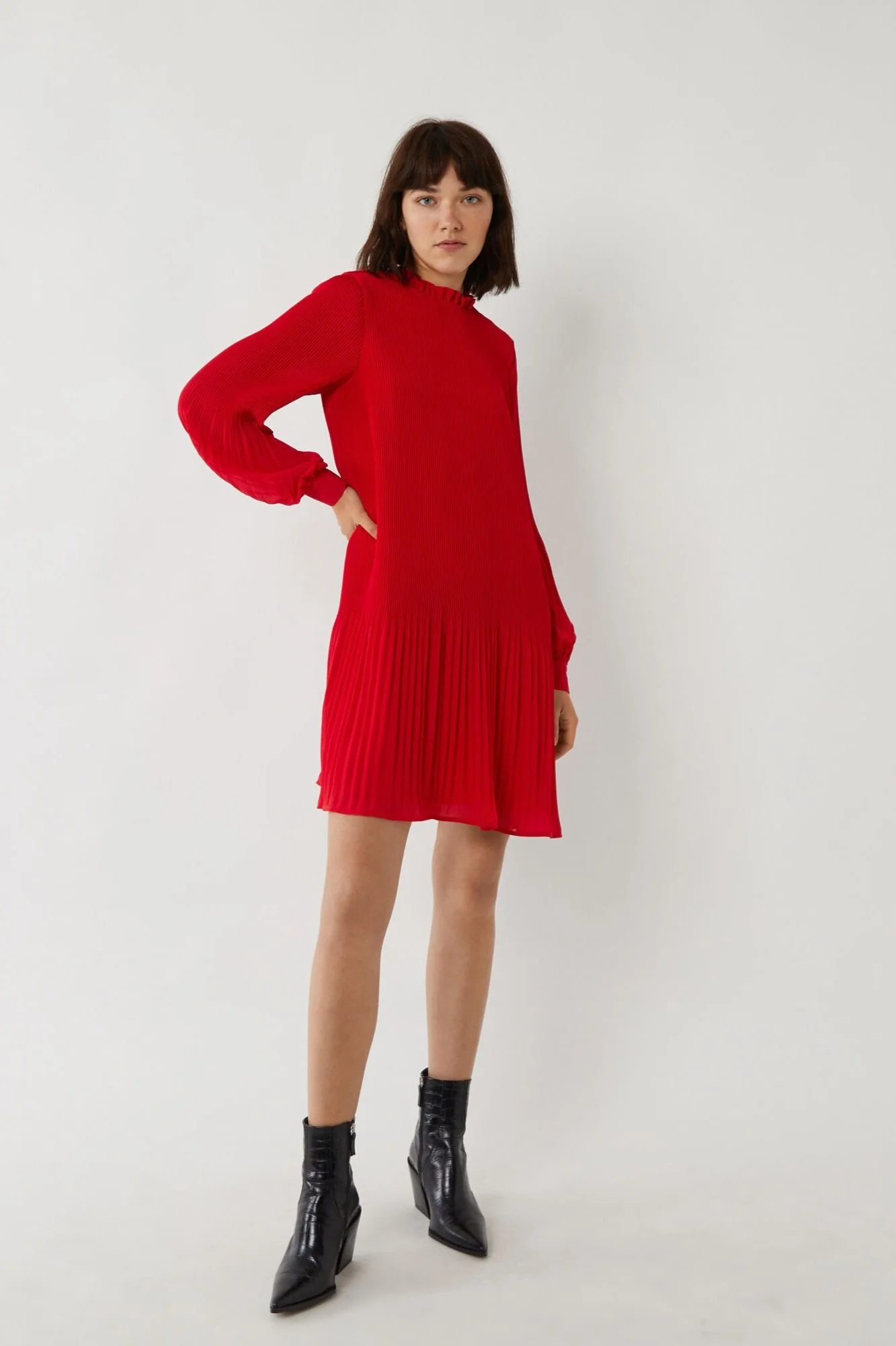 AW19 | Warehouse | Crystal Pleating Capsule