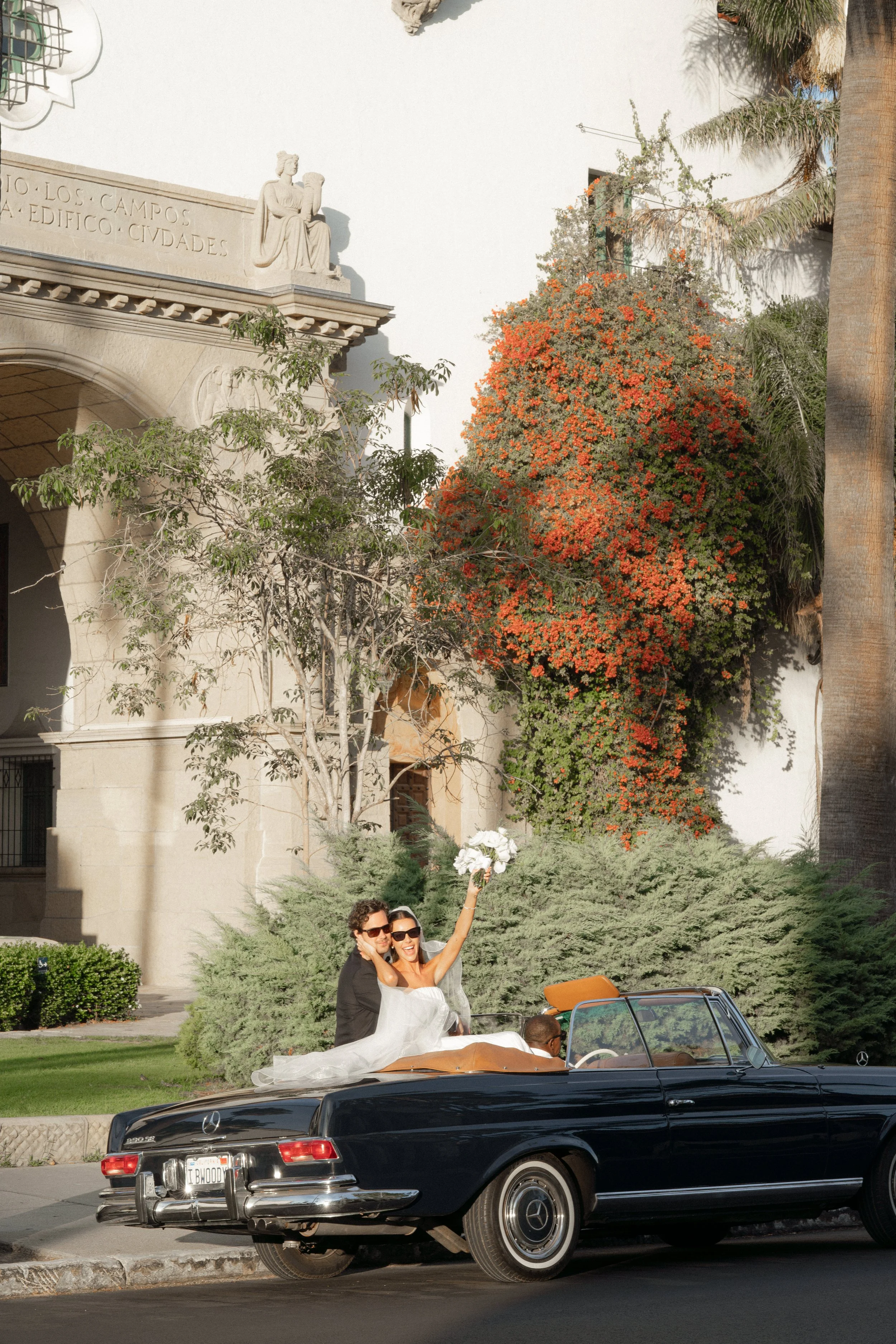 THE VOW EDIT_SANTA_BARBARA_MICRO-WEDDING_ELOPEMENT_PHOTOGRAPHY_BACARA_CLASSIC_CAR_FLASH_EDITORIAL_PHOTOGRAPHY_THE_VOW_EDIT-7.jpg