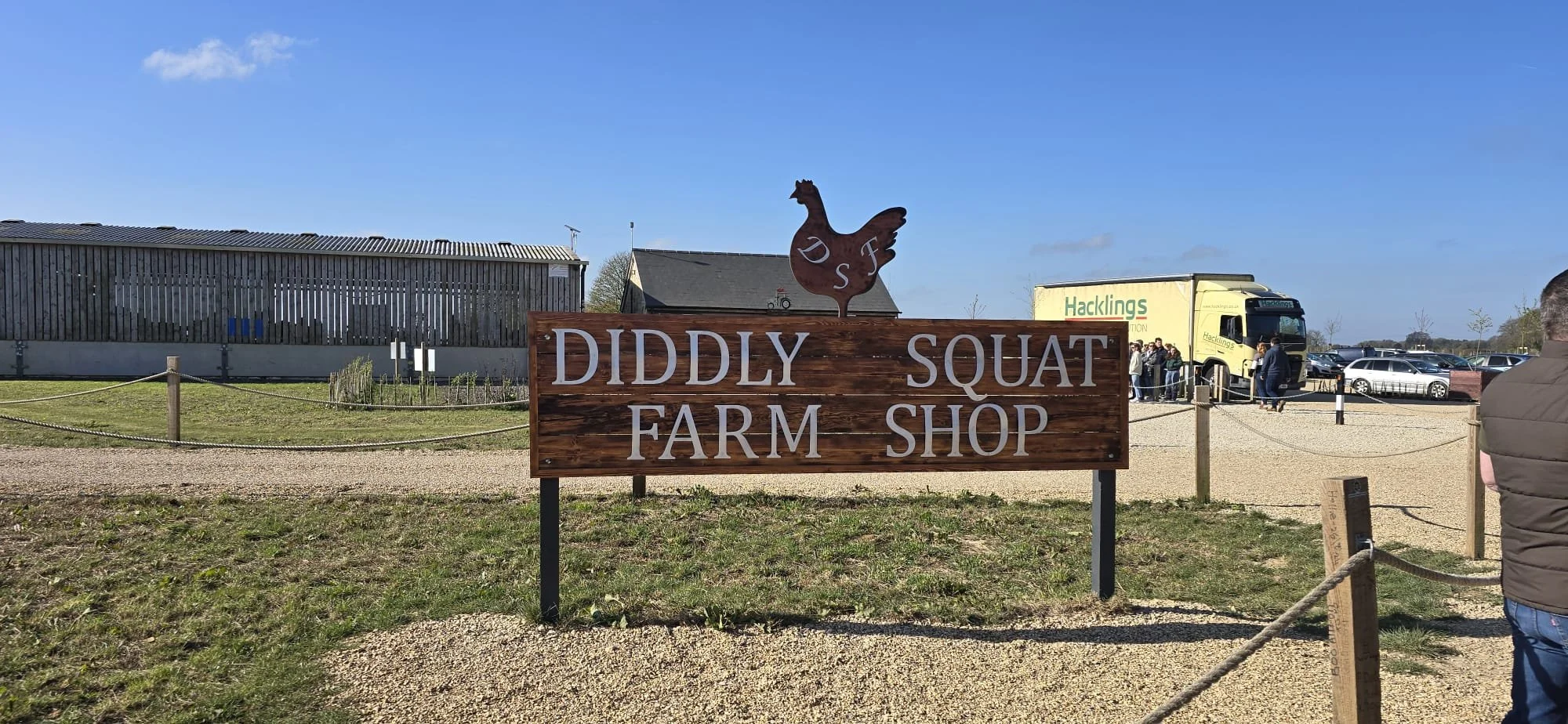 WhatsApp Image 2025-09-12 at 17.03.42 (3).jpeg